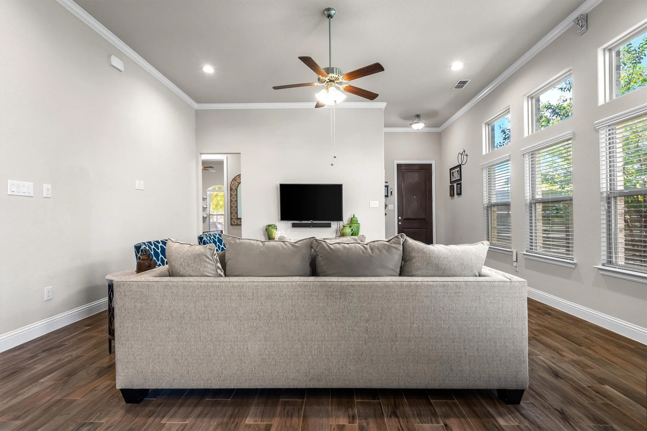 Single Family Residence For Sale in Denton County , 1008 10th Street, Argyle, Texas 76226, 3 Bedroom, 3 Bathroom, 2 Garage spaces, 2,264 Sqft, built in 2018, mls#21408730, Real Estate Agent in Argyle, Homes For Sale in Denton county, Homes For Sale in Argyle, Realtor in Argyle Texas, Real Estate Brokerage Independent Realty Texas, Luminita Cordes Realtor
