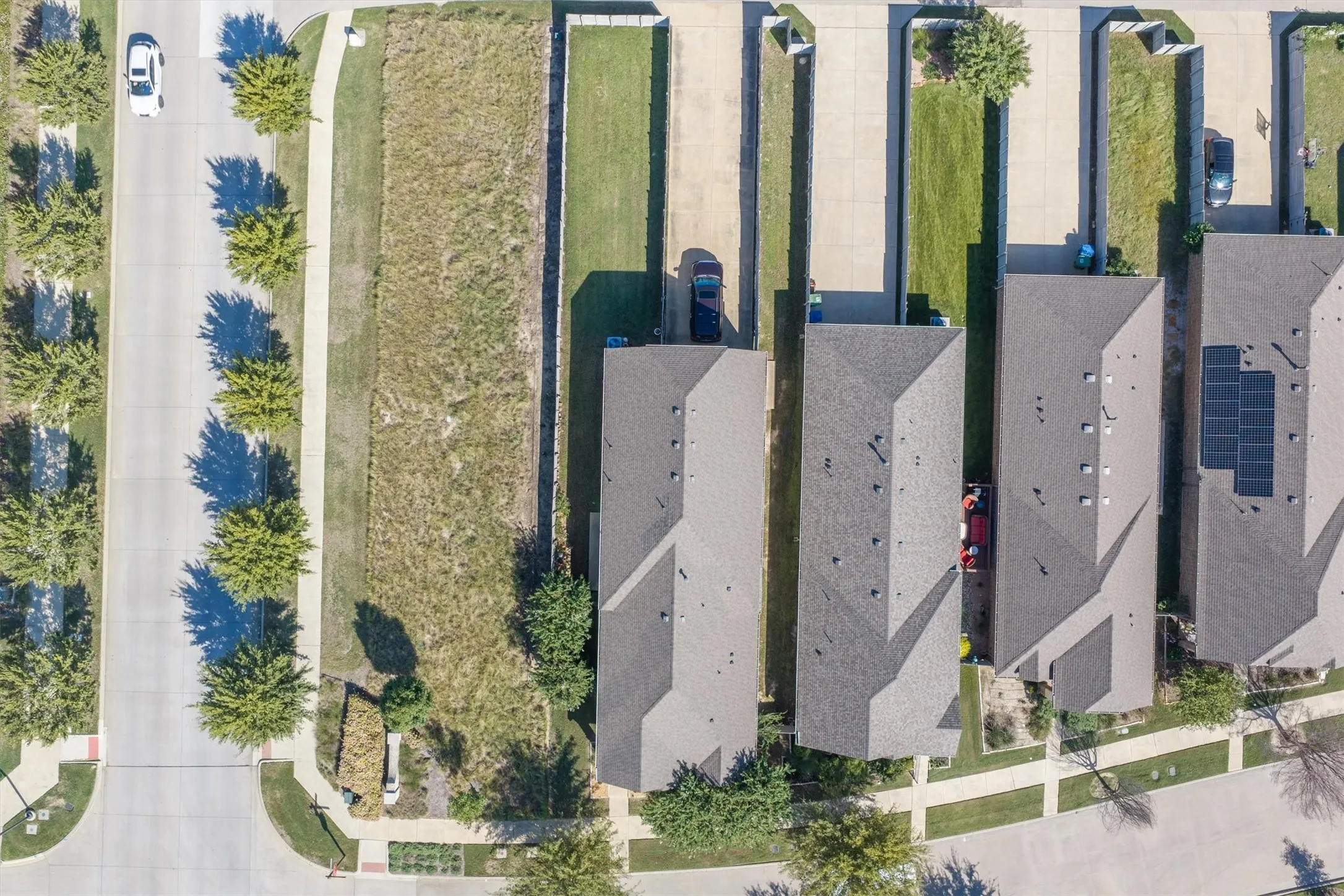 Single Family Residence For Sale in Denton County , 1008 10th Street, Argyle, Texas 76226, 3 Bedroom, 3 Bathroom, 2 Garage spaces, 2,264 Sqft, built in 2018, mls#21408730, Real Estate Agent in Argyle, Homes For Sale in Denton county, Homes For Sale in Argyle, Realtor in Argyle Texas, Real Estate Brokerage Independent Realty Texas, Luminita Cordes Realtor