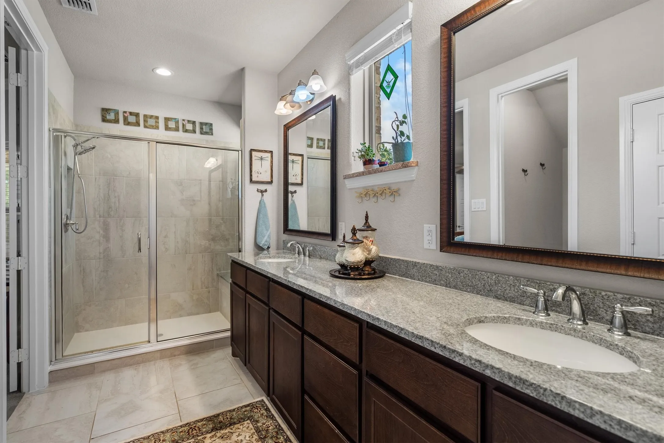 Single Family Residence For Sale in Denton County , 1008 10th Street, Argyle, Texas 76226, 3 Bedroom, 3 Bathroom, 2 Garage spaces, 2,264 Sqft, built in 2018, mls#21408730, Real Estate Agent in Argyle, Homes For Sale in Denton county, Homes For Sale in Argyle, Realtor in Argyle Texas, Real Estate Brokerage Independent Realty Texas, Luminita Cordes Realtor