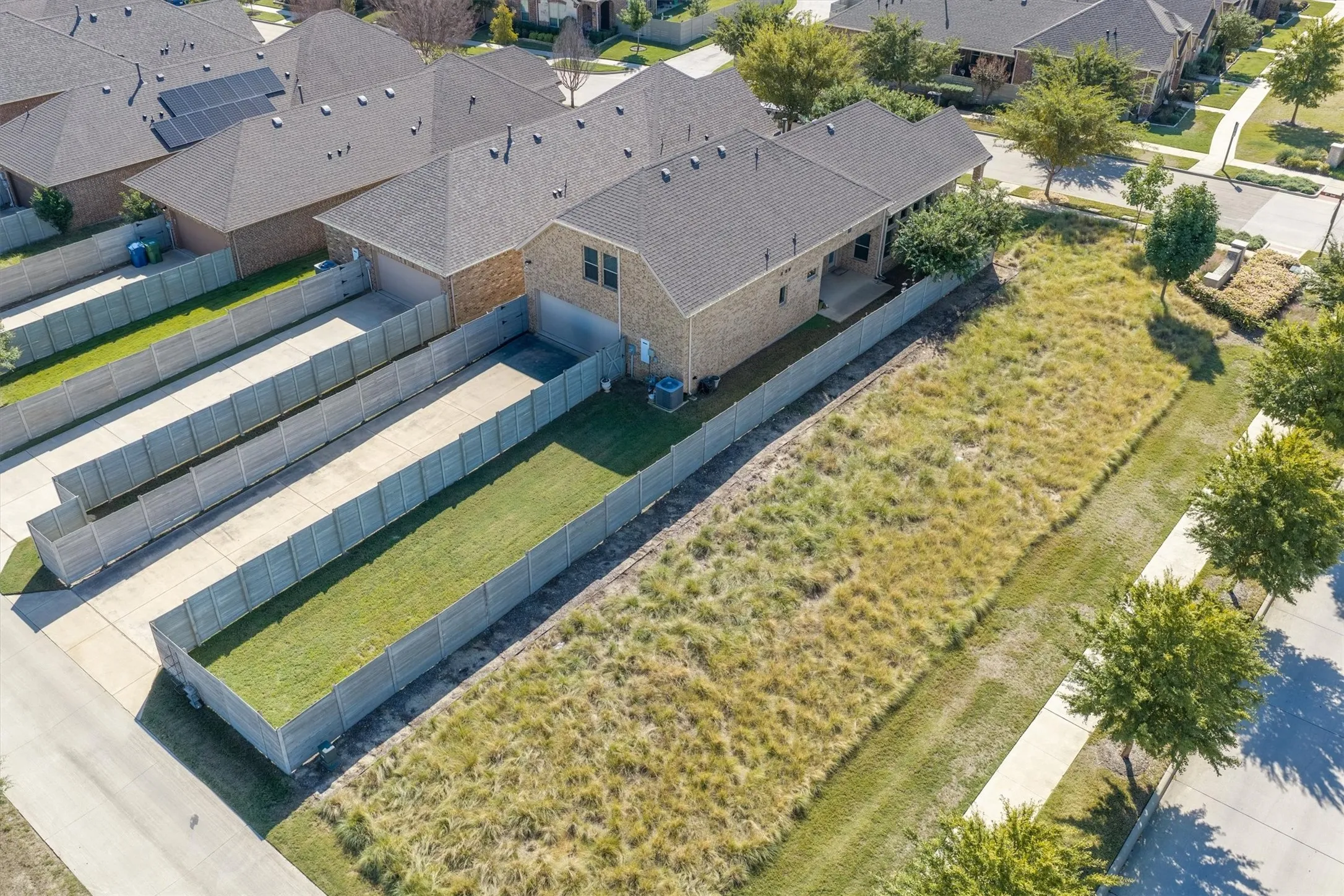Single Family Residence For Sale in Denton County , 1008 10th Street, Argyle, Texas 76226, 3 Bedroom, 3 Bathroom, 2 Garage spaces, 2,264 Sqft, built in 2018, mls#21408730, Real Estate Agent in Argyle, Homes For Sale in Denton county, Homes For Sale in Argyle, Realtor in Argyle Texas, Real Estate Brokerage Independent Realty Texas, Luminita Cordes Realtor