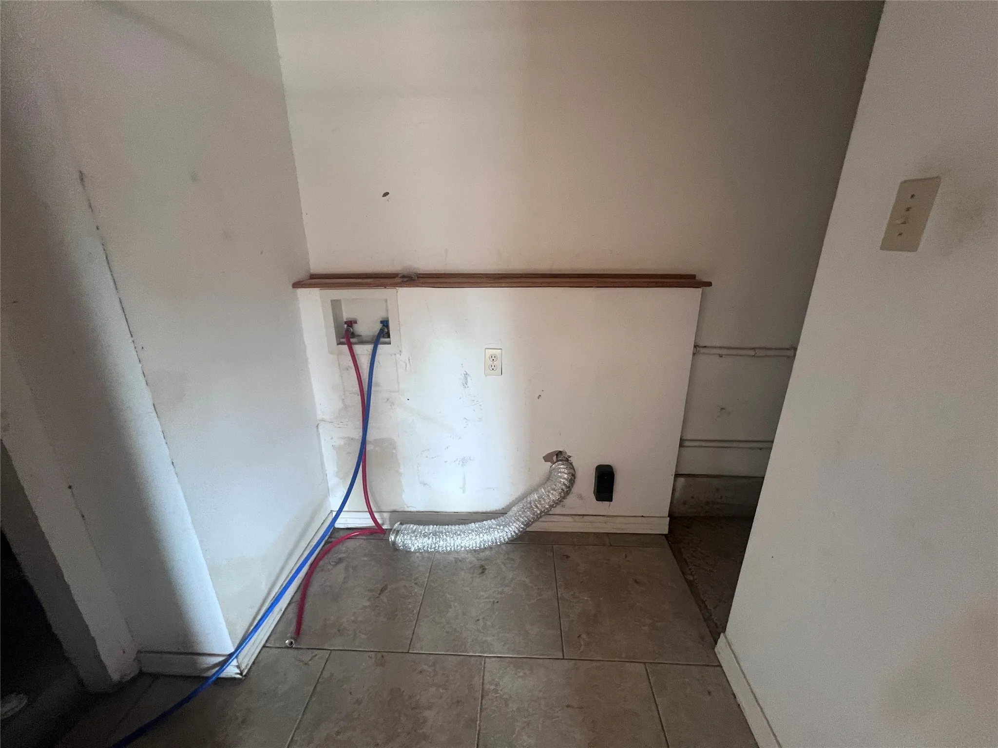 Single Family Residence For Rent in Mc Lennan County , 3215 Pine Avenue, Waco, Texas 76708, 3 Bedroom, 2 Bathroom, Garage spaces, 2,262 Sqft, built in 1954, mls#21408775, Real Estate Agent in Waco, Homes For Rent in Mc Lennan county, Homes For Rent in Waco, Realtor in Waco Texas, Real Estate Brokerage Independent Realty Texas, Luminita Cordes Realtor