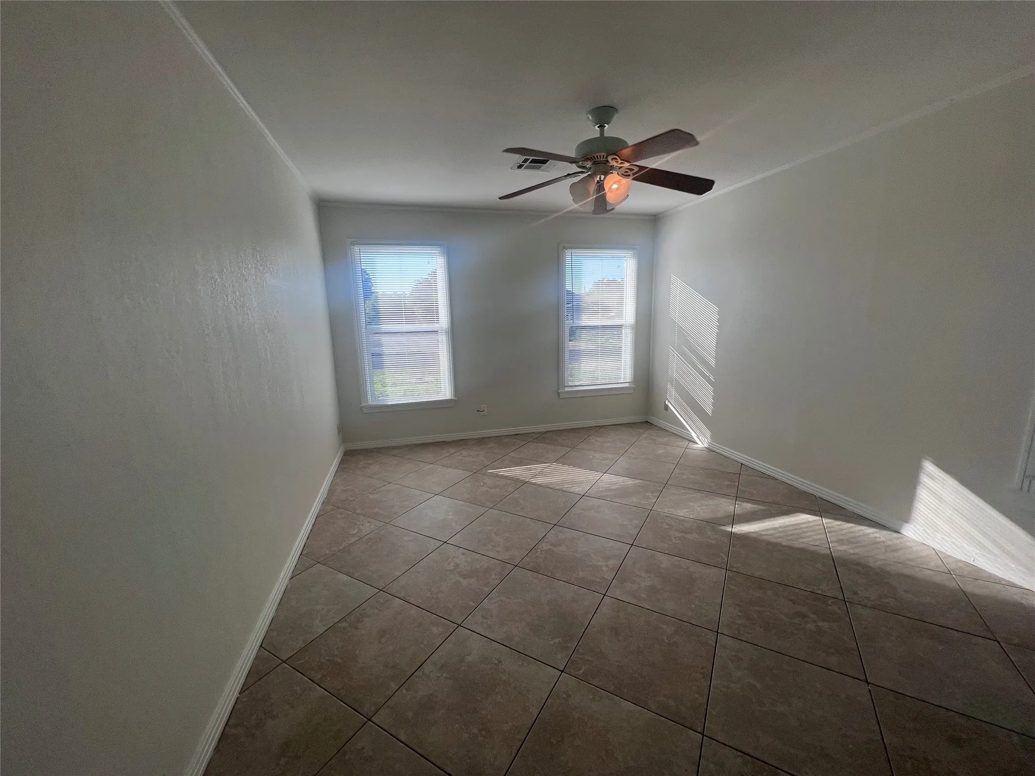 Single Family Residence For Rent in Mc Lennan County , 3215 Pine Avenue, Waco, Texas 76708, 3 Bedroom, 2 Bathroom, Garage spaces, 2,262 Sqft, built in 1954, mls#21408775, Real Estate Agent in Waco, Homes For Rent in Mc Lennan county, Homes For Rent in Waco, Realtor in Waco Texas, Real Estate Brokerage Independent Realty Texas, Luminita Cordes Realtor