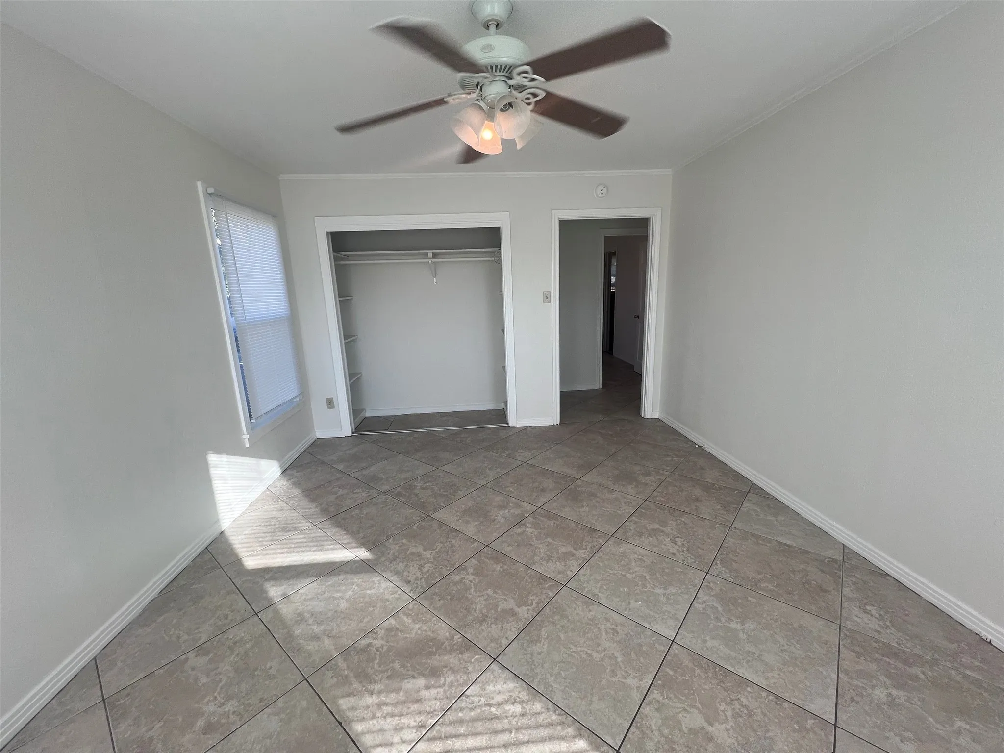Single Family Residence For Rent in Mc Lennan County , 3215 Pine Avenue, Waco, Texas 76708, 3 Bedroom, 2 Bathroom, Garage spaces, 2,262 Sqft, built in 1954, mls#21408775, Real Estate Agent in Waco, Homes For Rent in Mc Lennan county, Homes For Rent in Waco, Realtor in Waco Texas, Real Estate Brokerage Independent Realty Texas, Luminita Cordes Realtor