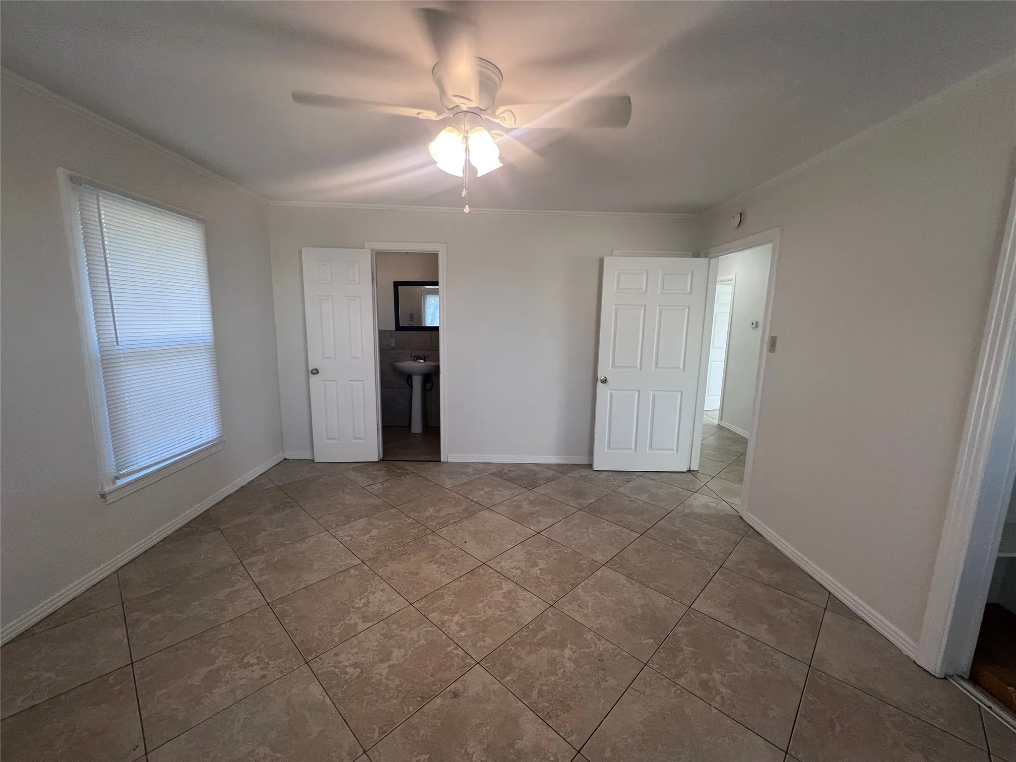 Single Family Residence For Rent in Mc Lennan County , 3215 Pine Avenue, Waco, Texas 76708, 3 Bedroom, 2 Bathroom, Garage spaces, 2,262 Sqft, built in 1954, mls#21408775, Real Estate Agent in Waco, Homes For Rent in Mc Lennan county, Homes For Rent in Waco, Realtor in Waco Texas, Real Estate Brokerage Independent Realty Texas, Luminita Cordes Realtor