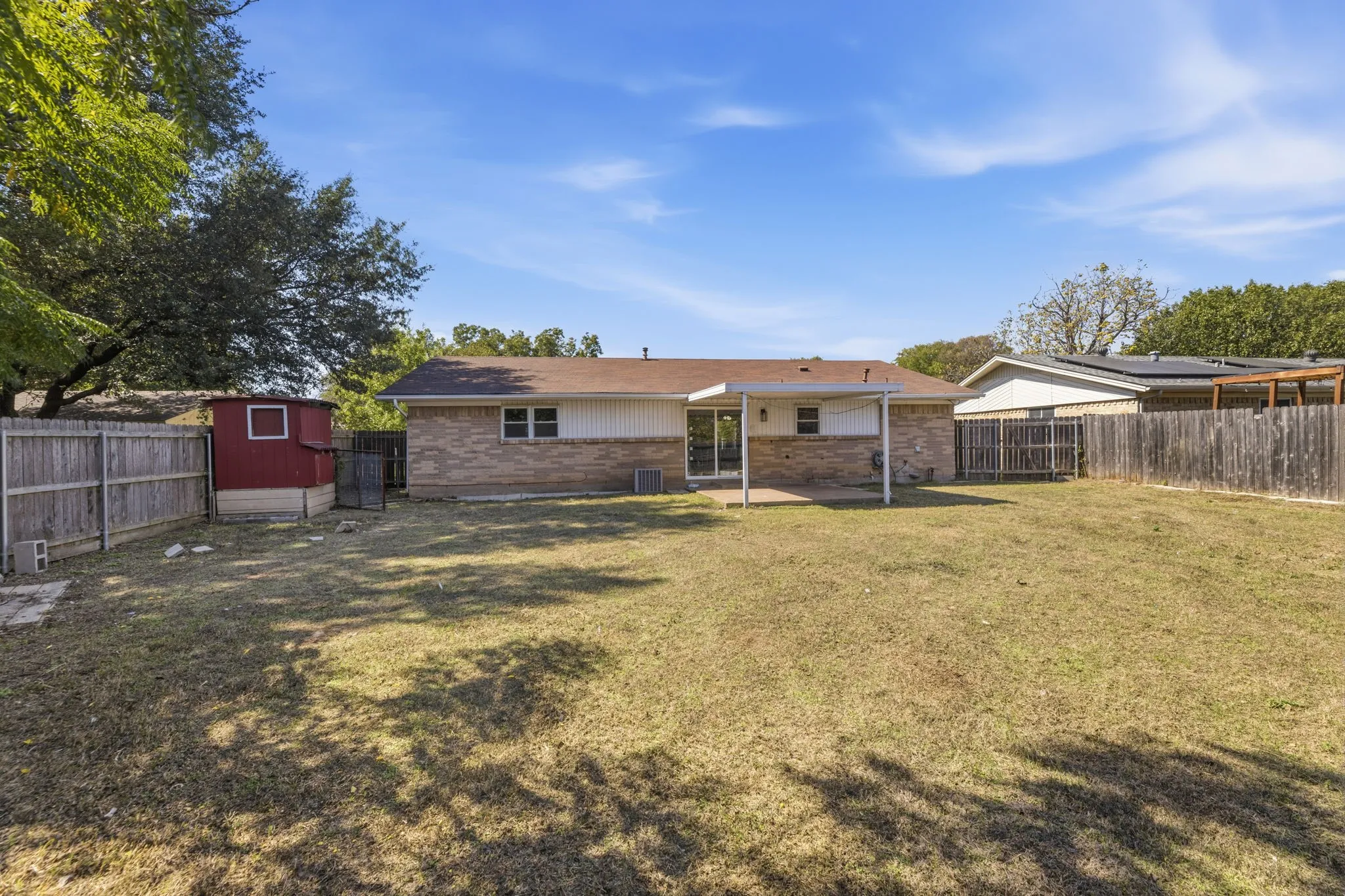 Single Family Residence For Sale in Dallas County , 206 Rockaway Drive, Duncanville, Texas 75116, 3 Bedroom, 2 Bathroom, 1 Garage spaces, 1,148 Sqft, built in 1965, mls#21408701, Real Estate Agent in Duncanville, Homes For Sale in Dallas county, Homes For Sale in Duncanville, Realtor in Duncanville Texas, Real Estate Brokerage Independent Realty Texas, Luminita Cordes Realtor