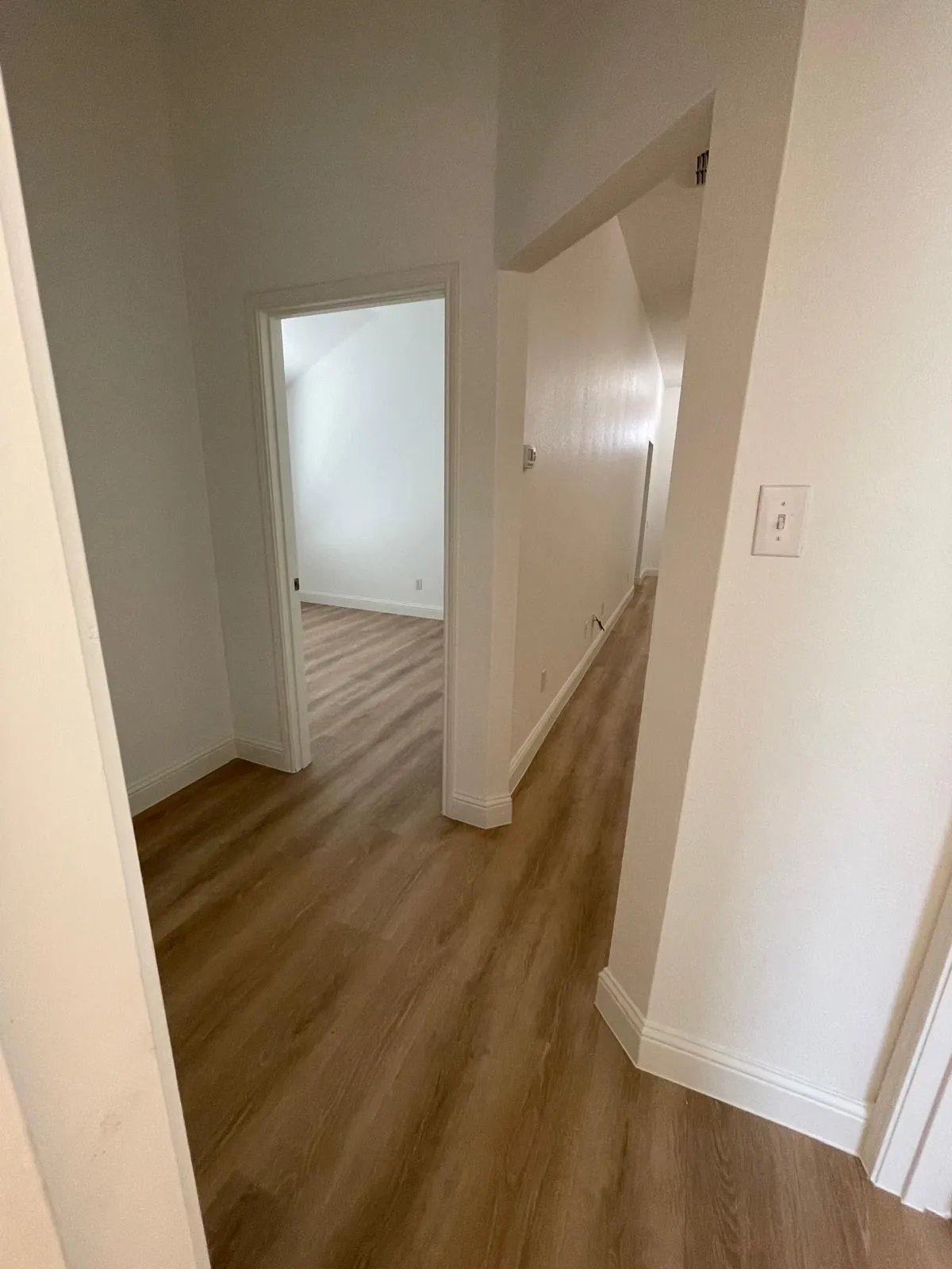Single Family Residence For Rent in Denton County , 2049 Sunny Side Drive, Little Elm, Texas 75068, 4 Bedroom, 2 Bathroom, 2 Garage spaces, 1,502 Sqft, built in 2006, mls#21408783, Real Estate Agent in Little Elm, Homes For Rent in Denton county, Homes For Rent in Little Elm, Realtor in Little Elm Texas, Real Estate Brokerage Independent Realty Texas, Luminita Cordes Realtor