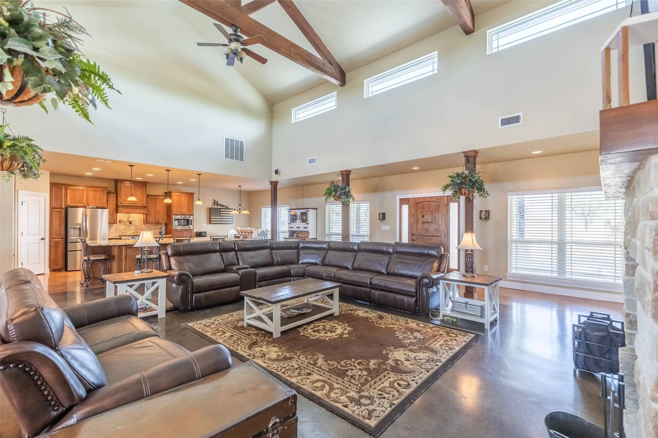 Single Family Residence For Sale in Taylor County , 166 Nora Miller Road, Abilene, Texas 79602, 4 Bedroom, 3 Bathroom, 3 Garage spaces, 3,026 Sqft, built in 2012, mls#21392223, Real Estate Agent in Abilene, Homes For Sale in Taylor county, Homes For Sale in Abilene, Realtor in Abilene Texas, Real Estate Brokerage Independent Realty Texas, Luminita Cordes Realtor