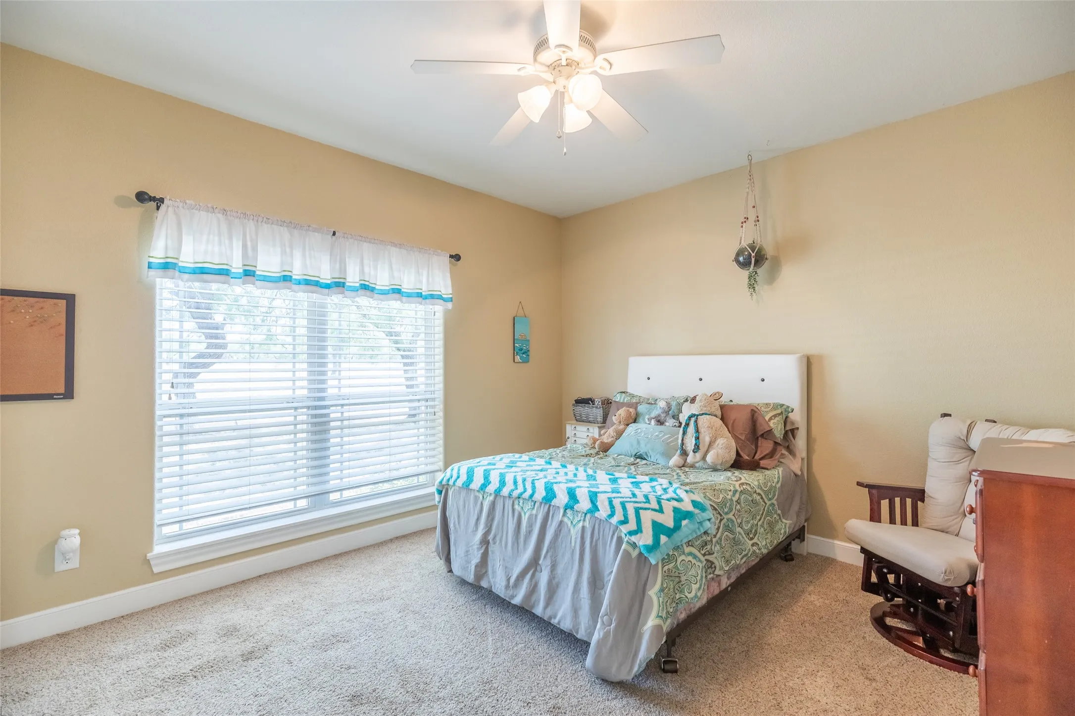 Single Family Residence For Sale in Taylor County , 166 Nora Miller Road, Abilene, Texas 79602, 4 Bedroom, 3 Bathroom, 3 Garage spaces, 3,026 Sqft, built in 2012, mls#21392223, Real Estate Agent in Abilene, Homes For Sale in Taylor county, Homes For Sale in Abilene, Realtor in Abilene Texas, Real Estate Brokerage Independent Realty Texas, Luminita Cordes Realtor