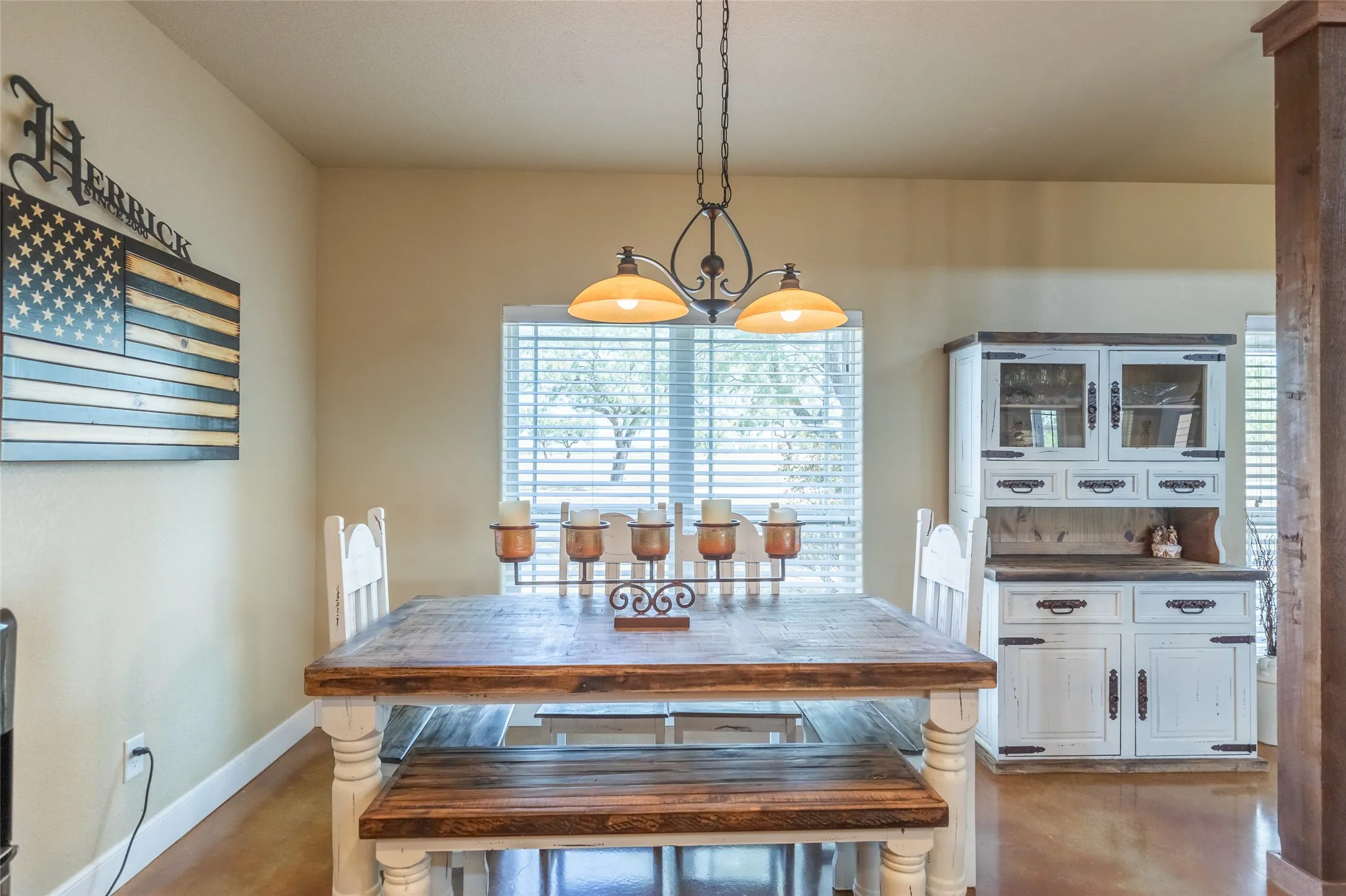 Single Family Residence For Sale in Taylor County , 166 Nora Miller Road, Abilene, Texas 79602, 4 Bedroom, 3 Bathroom, 3 Garage spaces, 3,026 Sqft, built in 2012, mls#21392223, Real Estate Agent in Abilene, Homes For Sale in Taylor county, Homes For Sale in Abilene, Realtor in Abilene Texas, Real Estate Brokerage Independent Realty Texas, Luminita Cordes Realtor