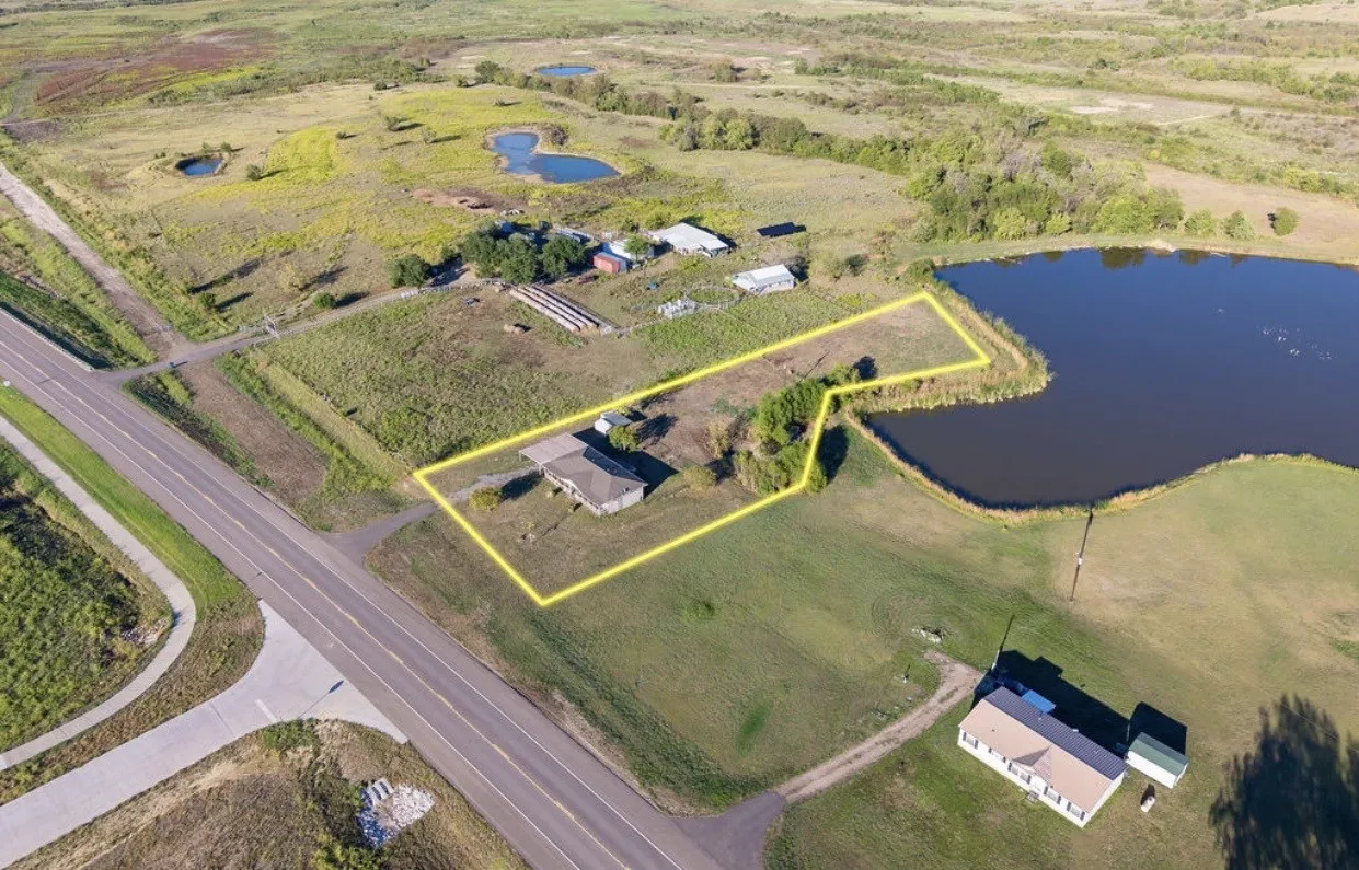 Business For Sale in Fannin County , 10829 State Highway 34, Ladonia, Texas 75449, 0, 0, Garage spaces, 0 Sqft, built in 1970, mls#21407889, Real Estate Agent in Ladonia, Homes For Sale in Fannin county, Homes For Sale in Ladonia, Realtor in Ladonia Texas, Real Estate Brokerage Independent Realty Texas, Luminita Cordes Realtor