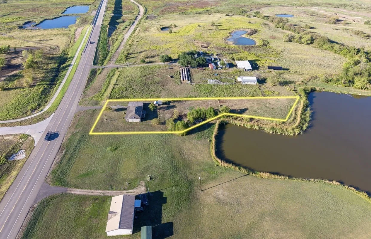 Improved Land For Sale in Fannin County , 10829 St Highway 34, Ladonia, Texas 75449, 0, 0, Garage spaces, 0 Sqft, built in 1970, mls#21408790, Real Estate Agent in Ladonia, Homes For Sale in Fannin county, Homes For Sale in Ladonia, Realtor in Ladonia Texas, Real Estate Brokerage Independent Realty Texas, Luminita Cordes Realtor