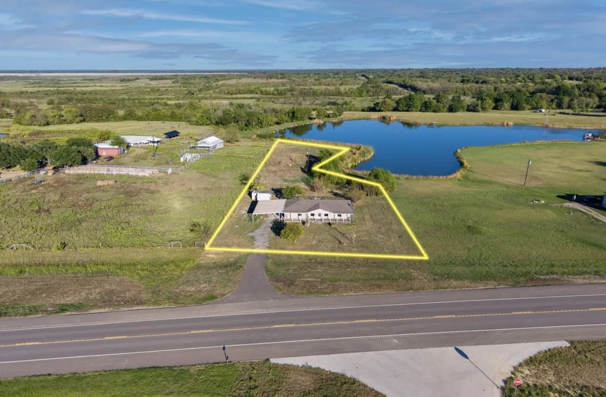 Improved Land For Sale in Fannin County , 10829 St Highway 34, Ladonia, Texas 75449, 0, 0, Garage spaces, 0 Sqft, built in 1970, mls#21408790, Real Estate Agent in Ladonia, Homes For Sale in Fannin county, Homes For Sale in Ladonia, Realtor in Ladonia Texas, Real Estate Brokerage Independent Realty Texas, Luminita Cordes Realtor