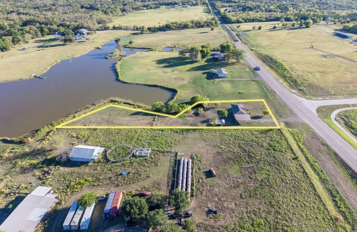 Improved Land For Sale in Fannin County , 10829 St Highway 34, Ladonia, Texas 75449, 0, 0, Garage spaces, 0 Sqft, built in 1970, mls#21408790, Real Estate Agent in Ladonia, Homes For Sale in Fannin county, Homes For Sale in Ladonia, Realtor in Ladonia Texas, Real Estate Brokerage Independent Realty Texas, Luminita Cordes Realtor