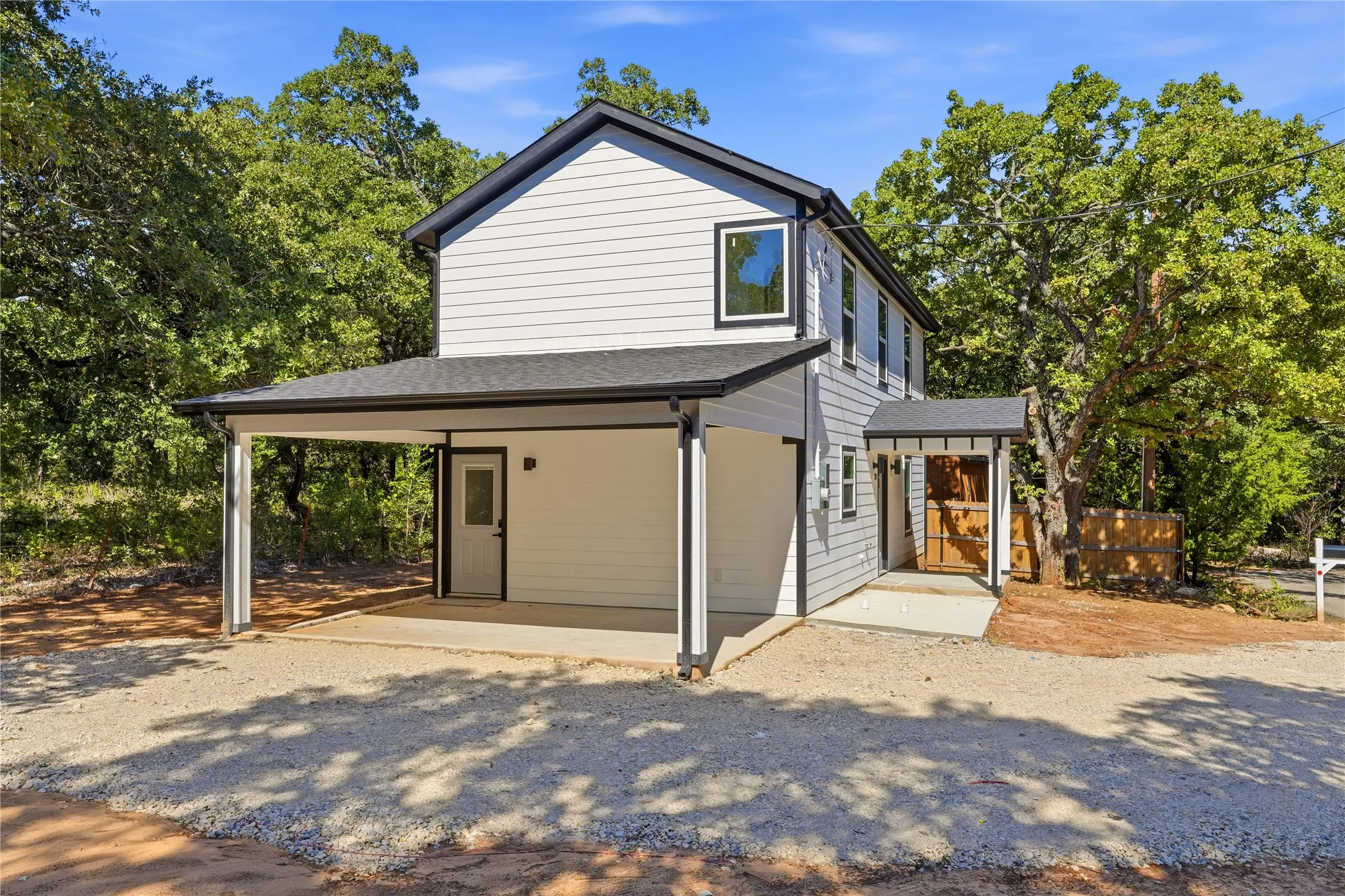 Single Family Residence For Sale in Johnson County , 327 Boone, Alvarado, Texas 76009, 3 Bedroom, 2 Bathroom, Garage spaces, 1,368 Sqft, built in 2026, mls#21408738, Real Estate Agent in Alvarado, Homes For Sale in Johnson county, Homes For Sale in Alvarado, Realtor in Alvarado Texas, Real Estate Brokerage Independent Realty Texas, Luminita Cordes Realtor