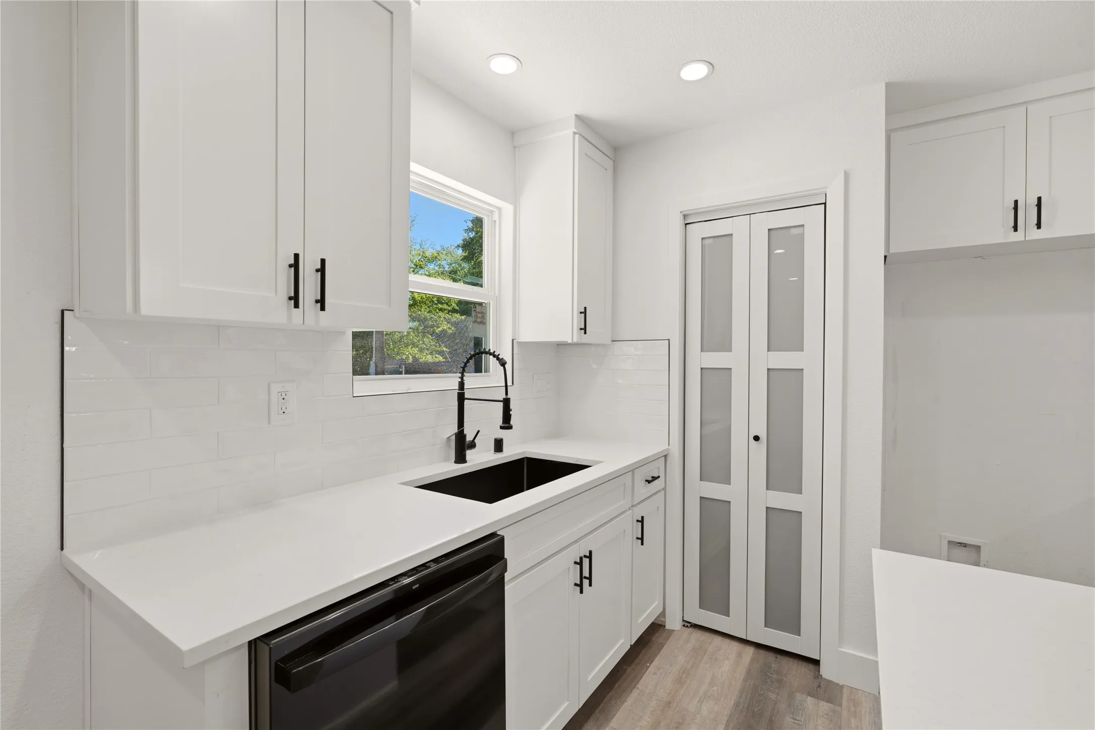 Single Family Residence For Sale in Johnson County , 327 Boone, Alvarado, Texas 76009, 3 Bedroom, 2 Bathroom, Garage spaces, 1,368 Sqft, built in 2026, mls#21408738, Real Estate Agent in Alvarado, Homes For Sale in Johnson county, Homes For Sale in Alvarado, Realtor in Alvarado Texas, Real Estate Brokerage Independent Realty Texas, Luminita Cordes Realtor