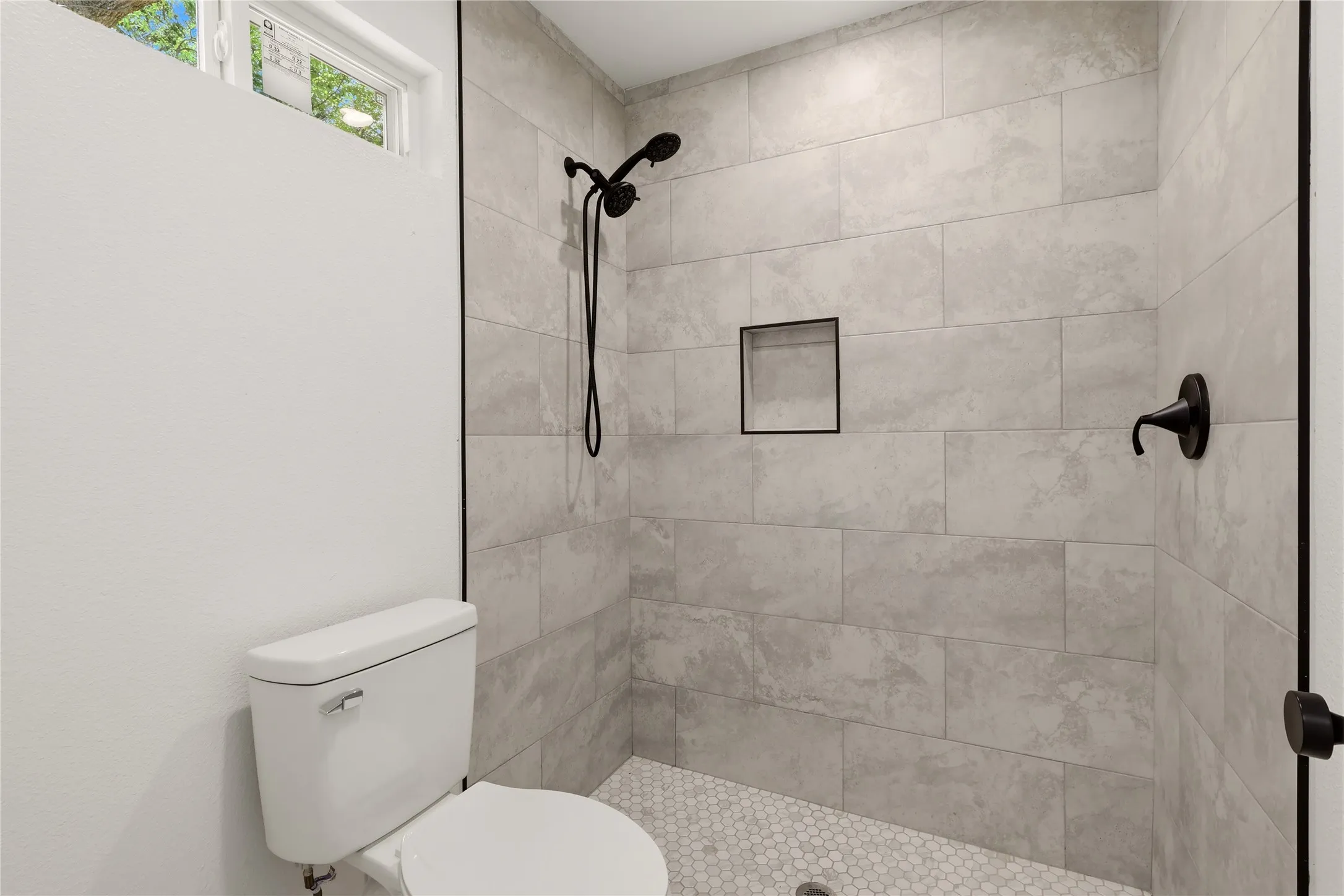 Single Family Residence For Sale in Johnson County , 327 Boone, Alvarado, Texas 76009, 3 Bedroom, 2 Bathroom, Garage spaces, 1,368 Sqft, built in 2026, mls#21408738, Real Estate Agent in Alvarado, Homes For Sale in Johnson county, Homes For Sale in Alvarado, Realtor in Alvarado Texas, Real Estate Brokerage Independent Realty Texas, Luminita Cordes Realtor