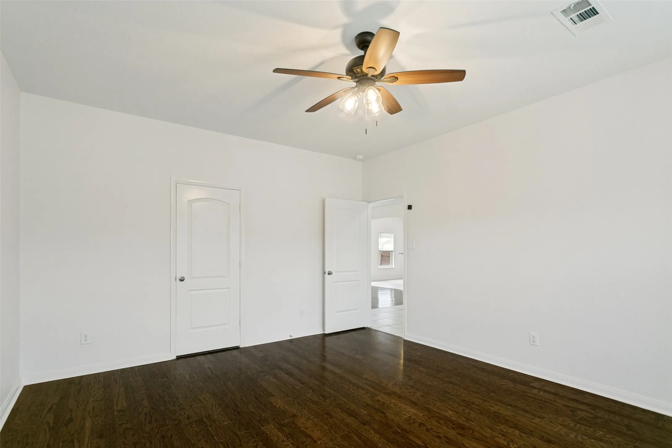 Single Family Residence For Rent in Collin County , 215 Silver Leaf Drive, Princeton, Texas 75407, 4 Bedroom, 3 Bathroom, 2 Garage spaces, 2,169 Sqft, built in 2016, mls#21408795, Real Estate Agent in Princeton, Homes For Rent in Collin county, Homes For Rent in Princeton, Realtor in Princeton Texas, Real Estate Brokerage Independent Realty Texas, Luminita Cordes Realtor