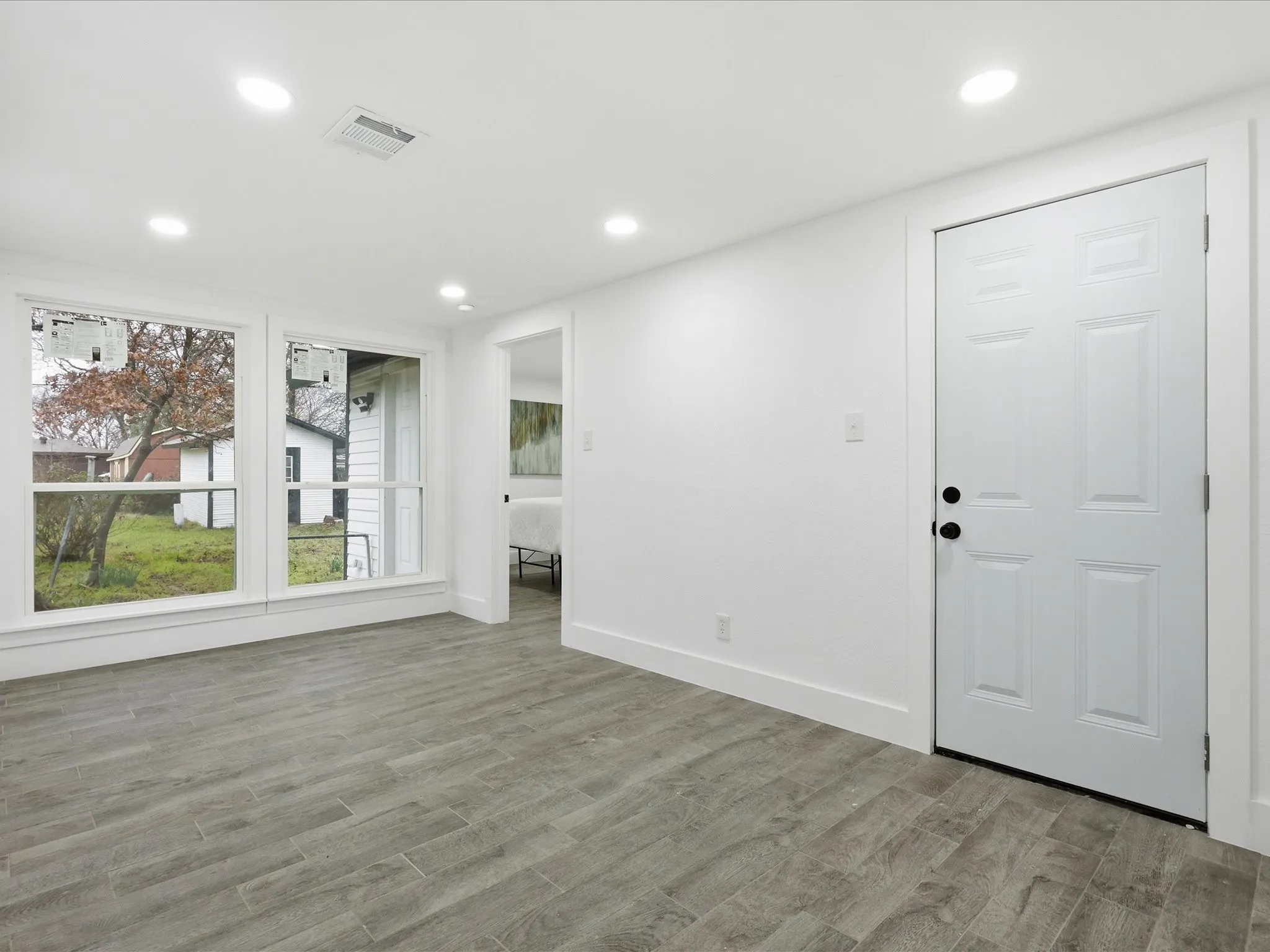 Single Family Residence For Sale in Tarrant County , 6624 Reeves Street, Richland Hills, Texas 76118, 3 Bedroom, 2 Bathroom, 1 Garage spaces, 1,464 Sqft, built in 1951, mls#21408534, Real Estate Agent in Richland Hills, Homes For Sale in Tarrant county, Homes For Sale in Richland Hills, Realtor in Richland Hills Texas, Real Estate Brokerage Independent Realty Texas, Luminita Cordes Realtor