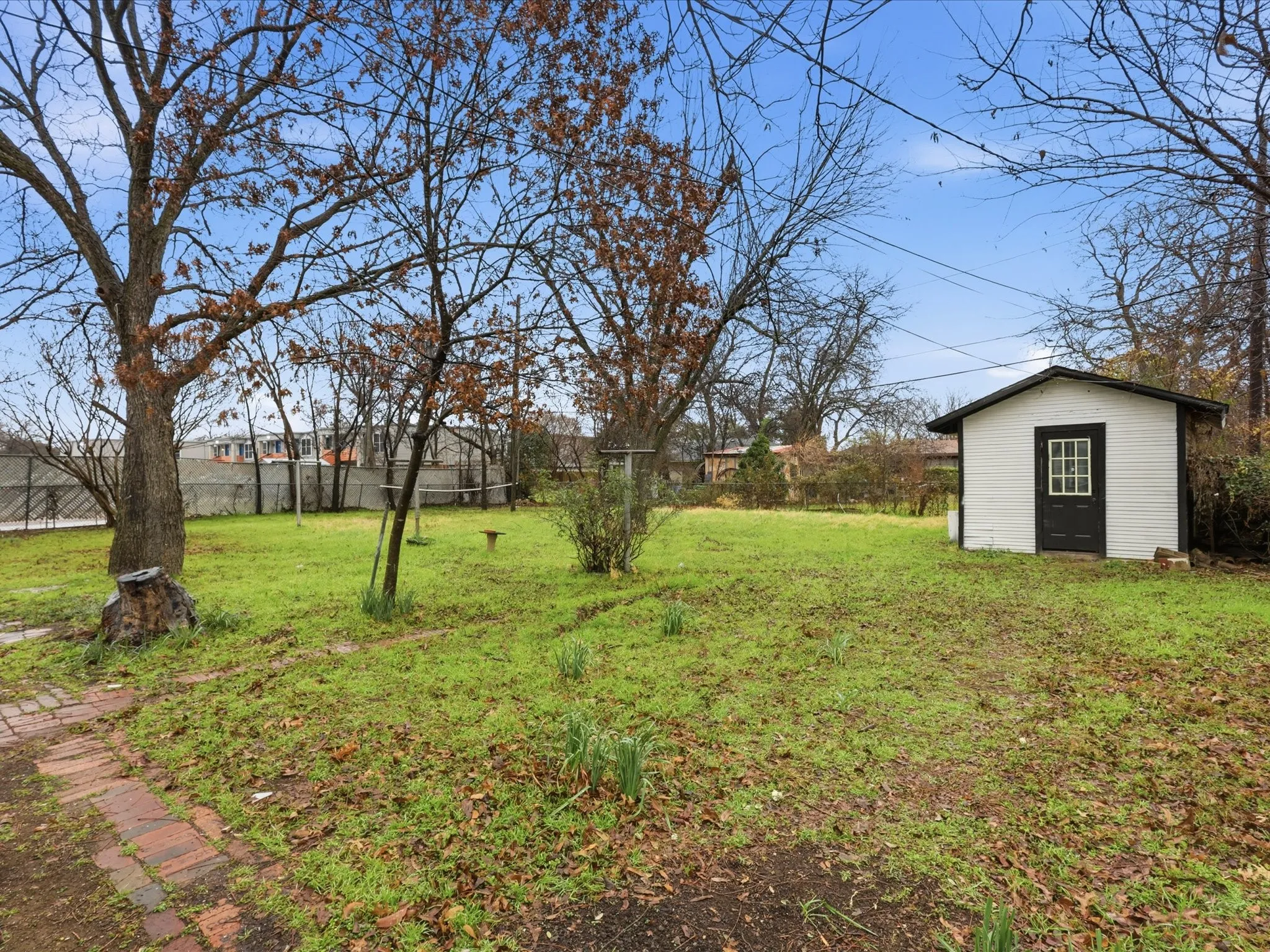 Single Family Residence For Sale in Tarrant County , 6624 Reeves Street, Richland Hills, Texas 76118, 3 Bedroom, 2 Bathroom, 1 Garage spaces, 1,464 Sqft, built in 1951, mls#21408534, Real Estate Agent in Richland Hills, Homes For Sale in Tarrant county, Homes For Sale in Richland Hills, Realtor in Richland Hills Texas, Real Estate Brokerage Independent Realty Texas, Luminita Cordes Realtor