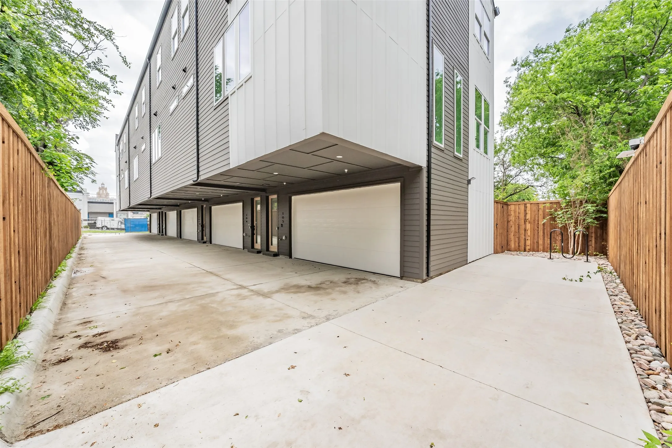 Condominium For Sale in Dallas County , 2523 Hondo Avenue 103, Dallas, Texas 75219, 2 Bedroom, 3 Bathroom, 2 Garage spaces, 1,500 Sqft, built in 2026, mls#21406433, Real Estate Agent in Dallas, Homes For Sale in Dallas county, Homes For Sale in Dallas, Realtor in Dallas Texas, Real Estate Brokerage Independent Realty Texas, Luminita Cordes Realtor