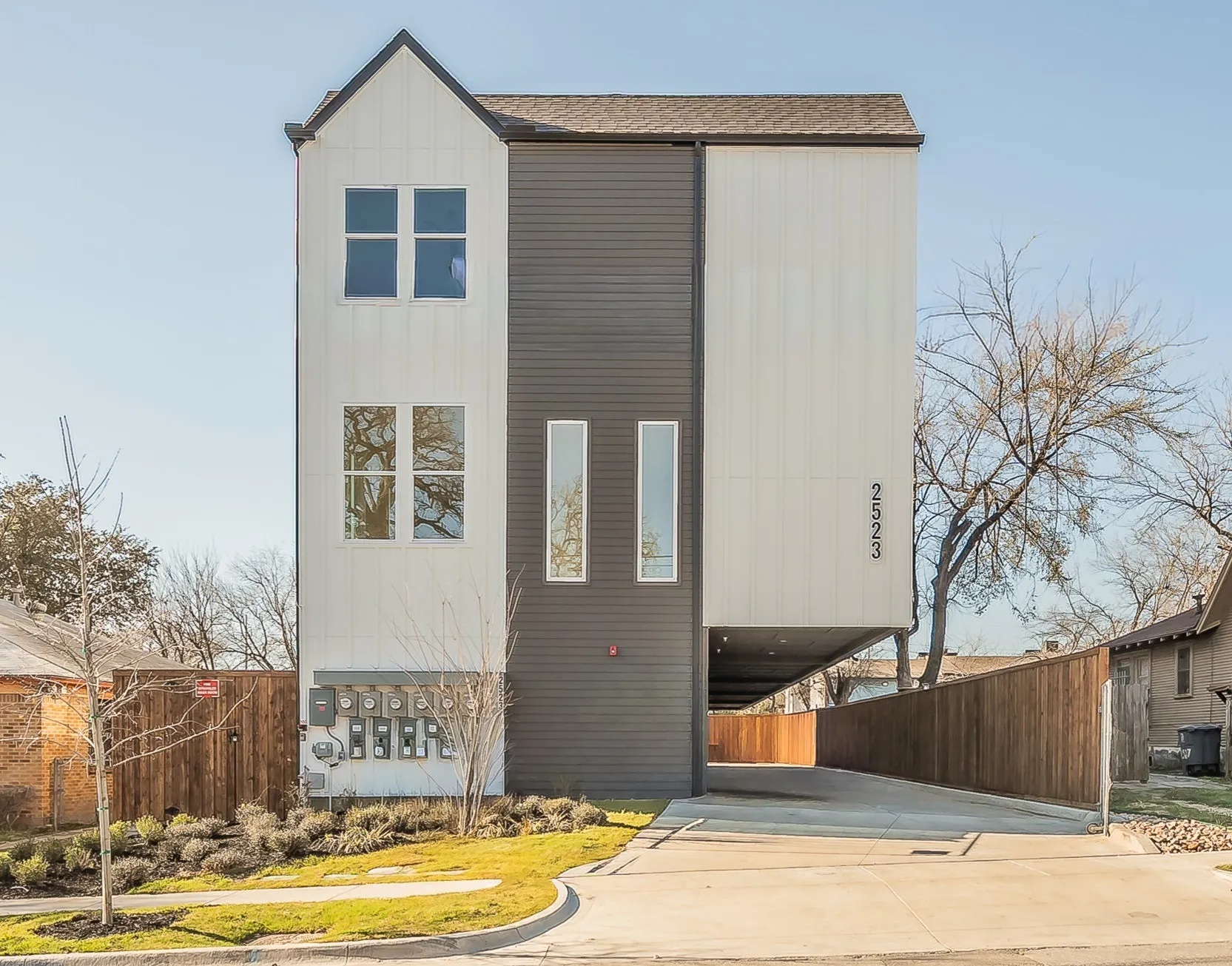 Condominium For Sale in Dallas County , 2523 Hondo Avenue 103, Dallas, Texas 75219, 2 Bedroom, 3 Bathroom, 2 Garage spaces, 1,500 Sqft, built in 2026, mls#21406433, Real Estate Agent in Dallas, Homes For Sale in Dallas county, Homes For Sale in Dallas, Realtor in Dallas Texas, Real Estate Brokerage Independent Realty Texas, Luminita Cordes Realtor