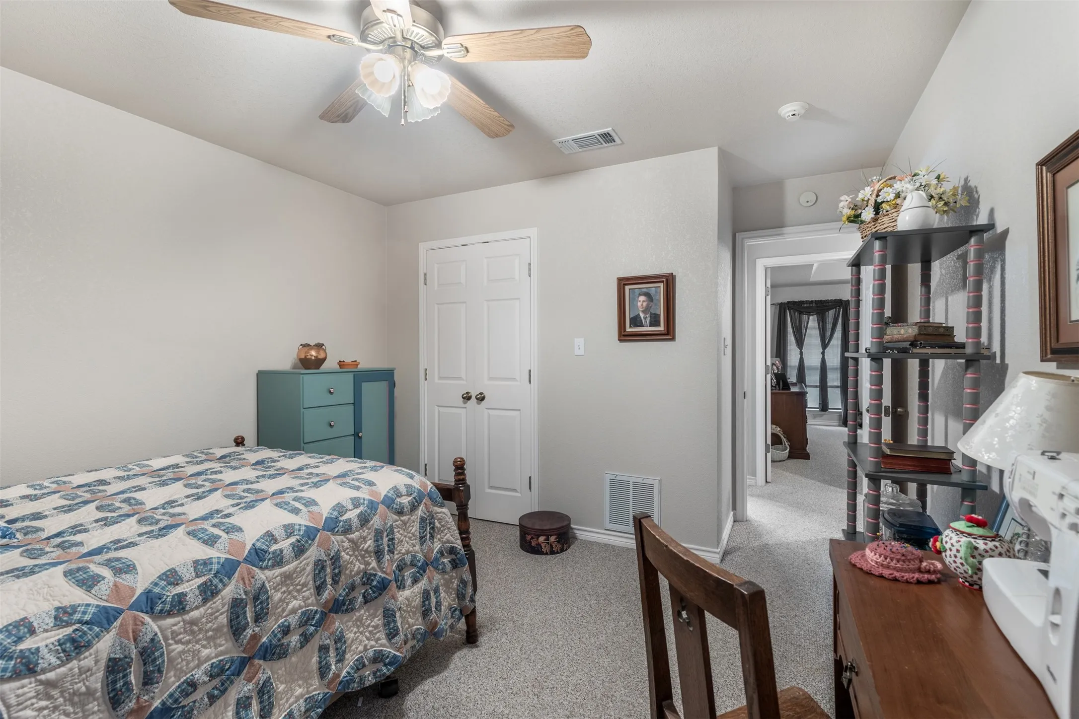 Single Family Residence For Sale in Grayson County , 305 Ross Avenue, Denison, Texas 75020, 3 Bedroom, 2 Bathroom, 2 Garage spaces, 1,494 Sqft, built in 1997, mls#21406772, Real Estate Agent in Denison, Homes For Sale in Grayson county, Homes For Sale in Denison, Realtor in Denison Texas, Real Estate Brokerage Independent Realty Texas, Luminita Cordes Realtor
