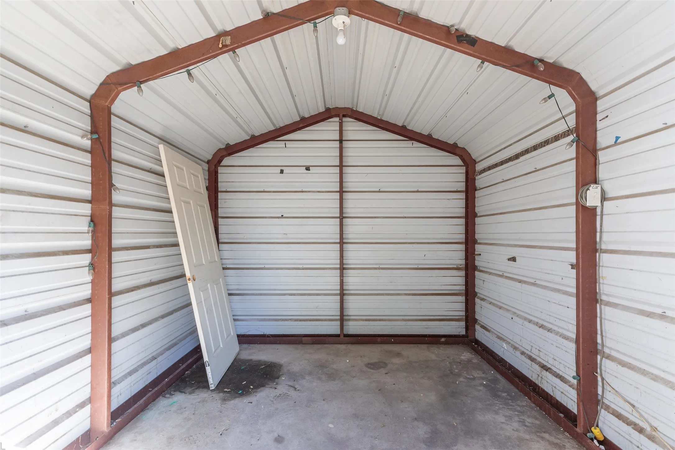 Single Family Residence For Sale in Taylor County , 1825 Marshall Street, Abilene, Texas 79605, 3 Bedroom, 1 Bathroom, Garage spaces, 1,075 Sqft, built in 1950, mls#21408614, Real Estate Agent in Abilene, Homes For Sale in Taylor county, Homes For Sale in Abilene, Realtor in Abilene Texas, Real Estate Brokerage Independent Realty Texas, Luminita Cordes Realtor