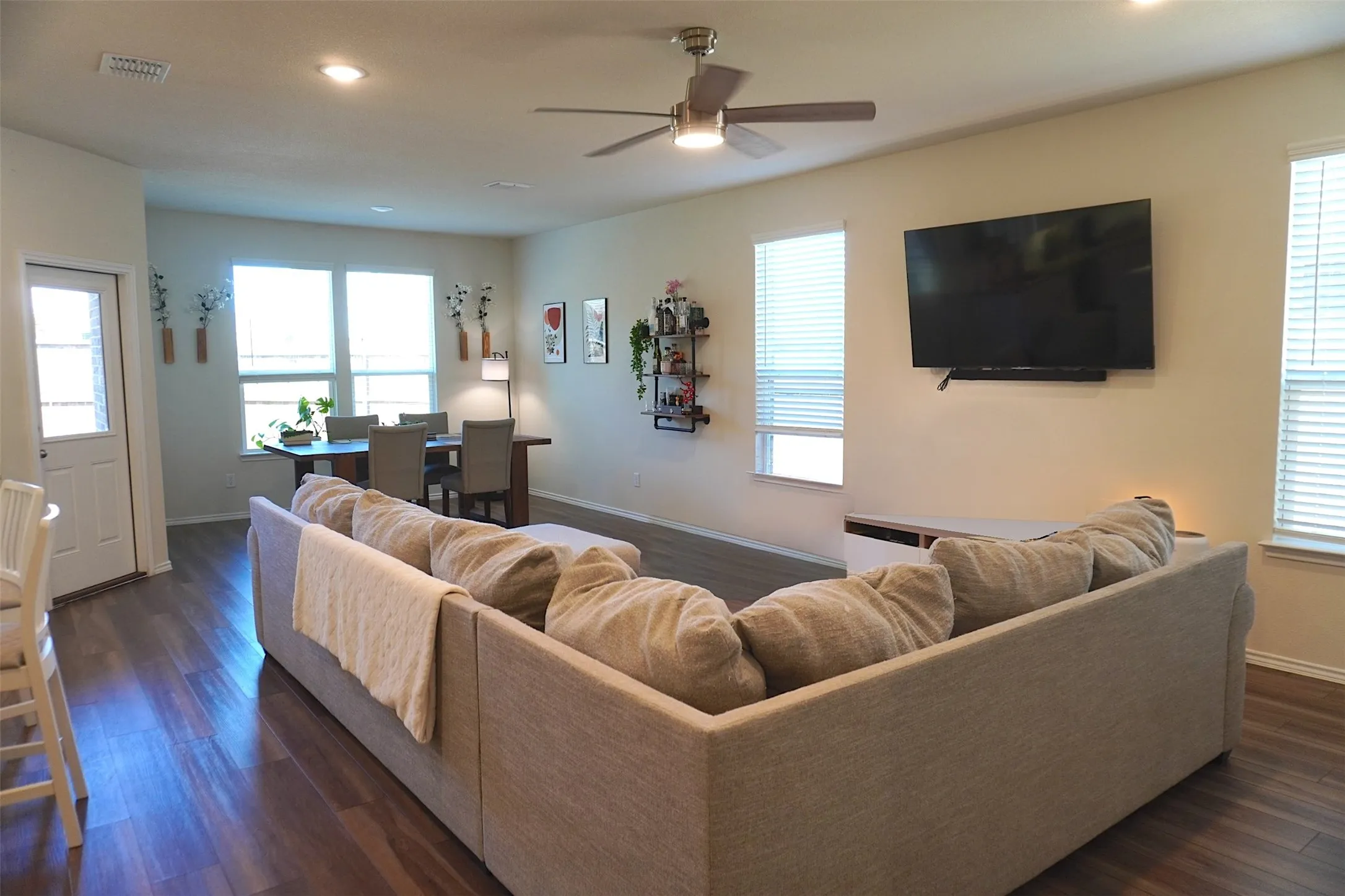 Single Family Residence For Rent in Collin County , 702 Indigo Road, Princeton, Texas 75407, 4 Bedroom, 2 Bathroom, 2 Garage spaces, 1,948 Sqft, built in 2021, mls#21407142, Real Estate Agent in Princeton, Homes For Rent in Collin county, Homes For Rent in Princeton, Realtor in Princeton Texas, Real Estate Brokerage Independent Realty Texas, Luminita Cordes Realtor