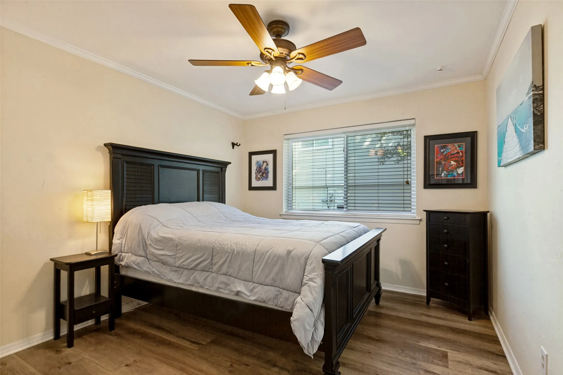 Single Family Residence For Sale in Dallas County , 1611 Barclay Drive, Richardson, Texas 75081, 3 Bedroom, 3 Bathroom, 2 Garage spaces, 2,063 Sqft, built in 1978, mls#21408798, Real Estate Agent in Richardson, Homes For Sale in Dallas county, Homes For Sale in Richardson, Realtor in Richardson Texas, Real Estate Brokerage Independent Realty Texas, Luminita Cordes Realtor