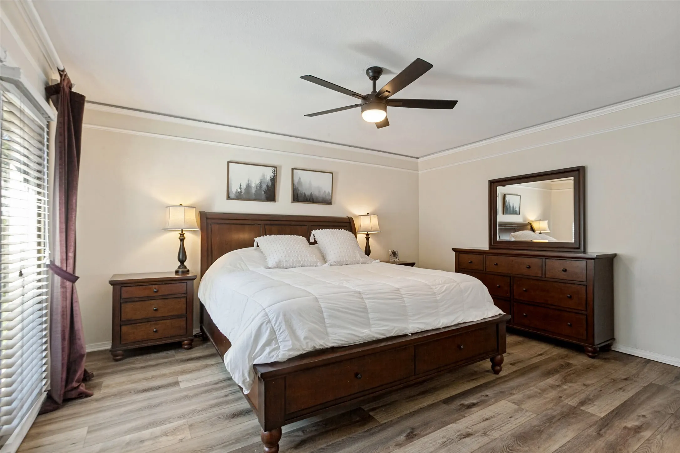 Single Family Residence For Sale in Dallas County , 1611 Barclay Drive, Richardson, Texas 75081, 3 Bedroom, 3 Bathroom, 2 Garage spaces, 2,063 Sqft, built in 1978, mls#21408798, Real Estate Agent in Richardson, Homes For Sale in Dallas county, Homes For Sale in Richardson, Realtor in Richardson Texas, Real Estate Brokerage Independent Realty Texas, Luminita Cordes Realtor