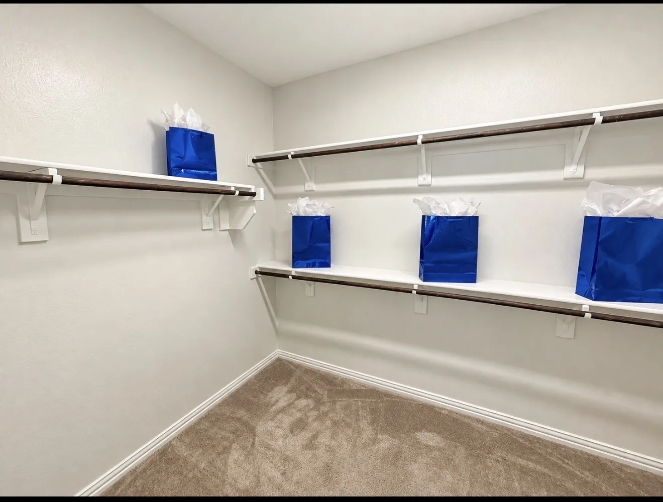 Single Family Residence For Sale in Denton County , 2848 N Ranger LN Street, Aubrey, Texas 76227, 3 Bedroom, 2 Bathroom, 3 Garage spaces, 1,912 Sqft, built in 2021, mls#21408641, Real Estate Agent in Aubrey, Homes For Sale in Denton county, Homes For Sale in Aubrey, Realtor in Aubrey Texas, Real Estate Brokerage Independent Realty Texas, Luminita Cordes Realtor