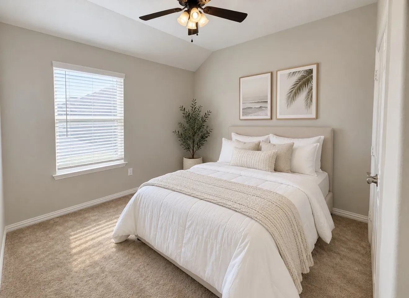 Single Family Residence For Sale in Denton County , 2848 N Ranger LN Street, Aubrey, Texas 76227, 3 Bedroom, 2 Bathroom, 3 Garage spaces, 1,912 Sqft, built in 2021, mls#21408641, Real Estate Agent in Aubrey, Homes For Sale in Denton county, Homes For Sale in Aubrey, Realtor in Aubrey Texas, Real Estate Brokerage Independent Realty Texas, Luminita Cordes Realtor