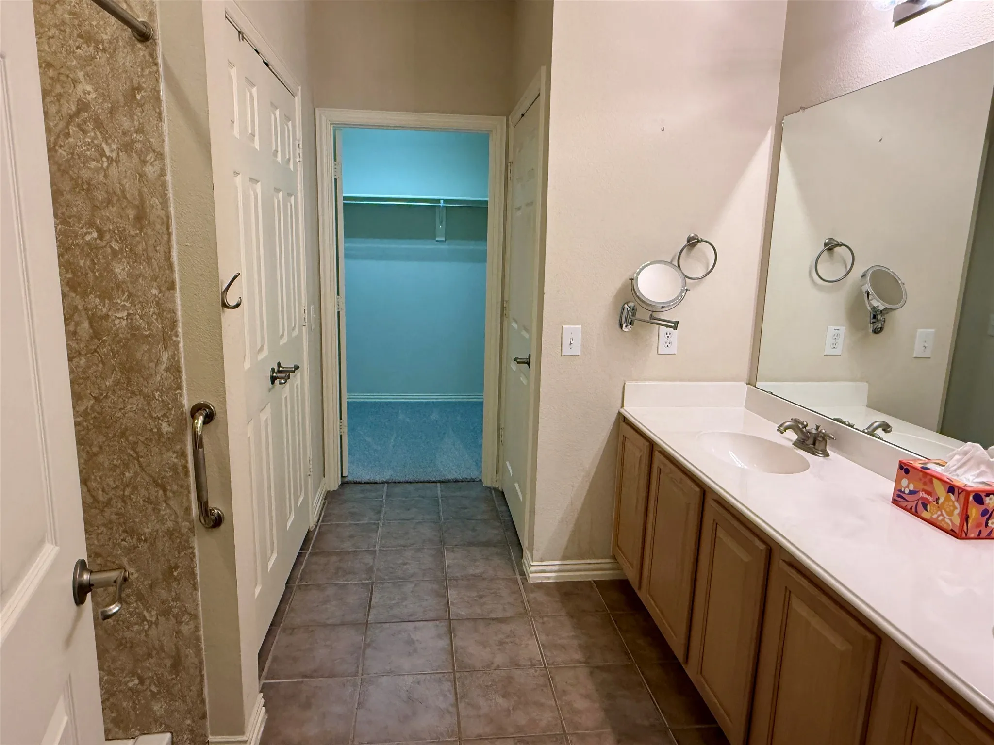 Townhouse For Sale in Denton County , 236 Bexar Drive, Lewisville, Texas 75067, 2 Bedroom, 2 Bathroom, 2 Garage spaces, 1,755 Sqft, built in 2004, mls#21408784, Real Estate Agent in Lewisville, Homes For Sale in Denton county, Homes For Sale in Lewisville, Realtor in Lewisville Texas, Real Estate Brokerage Independent Realty Texas, Luminita Cordes Realtor