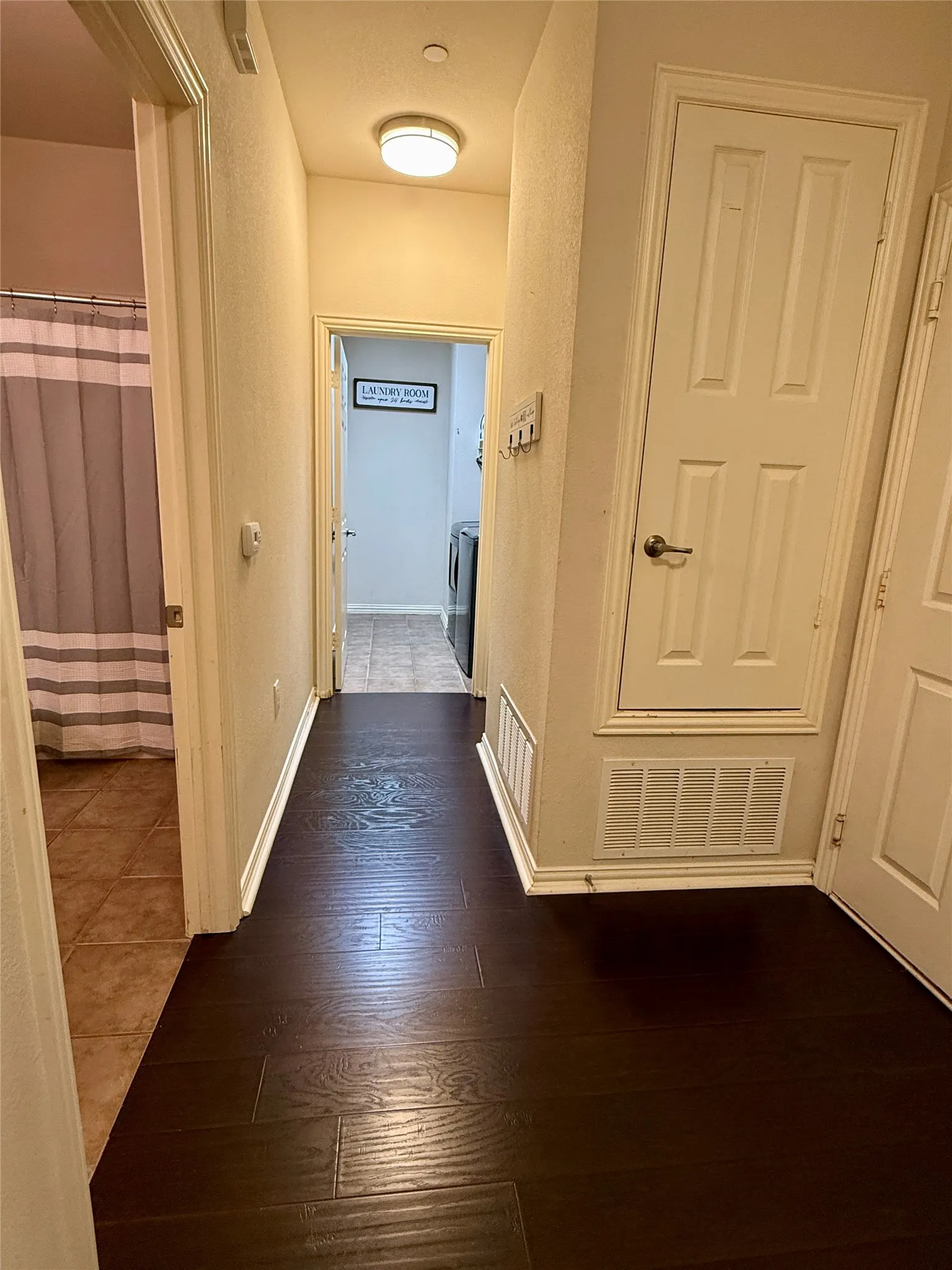 Townhouse For Sale in Denton County , 236 Bexar Drive, Lewisville, Texas 75067, 2 Bedroom, 2 Bathroom, 2 Garage spaces, 1,755 Sqft, built in 2004, mls#21408784, Real Estate Agent in Lewisville, Homes For Sale in Denton county, Homes For Sale in Lewisville, Realtor in Lewisville Texas, Real Estate Brokerage Independent Realty Texas, Luminita Cordes Realtor