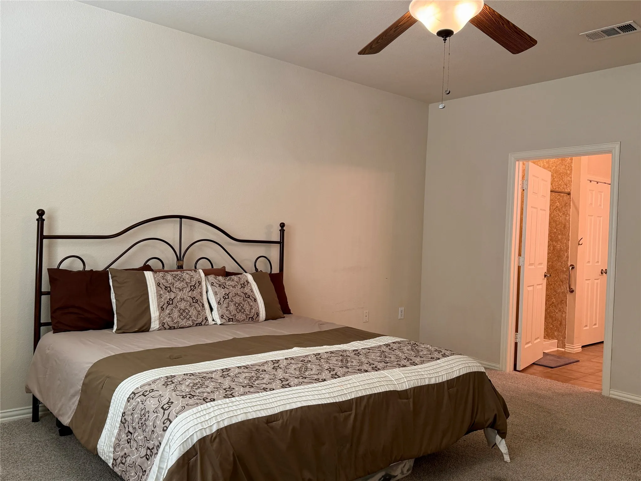 Townhouse For Sale in Denton County , 236 Bexar Drive, Lewisville, Texas 75067, 2 Bedroom, 2 Bathroom, 2 Garage spaces, 1,755 Sqft, built in 2004, mls#21408784, Real Estate Agent in Lewisville, Homes For Sale in Denton county, Homes For Sale in Lewisville, Realtor in Lewisville Texas, Real Estate Brokerage Independent Realty Texas, Luminita Cordes Realtor