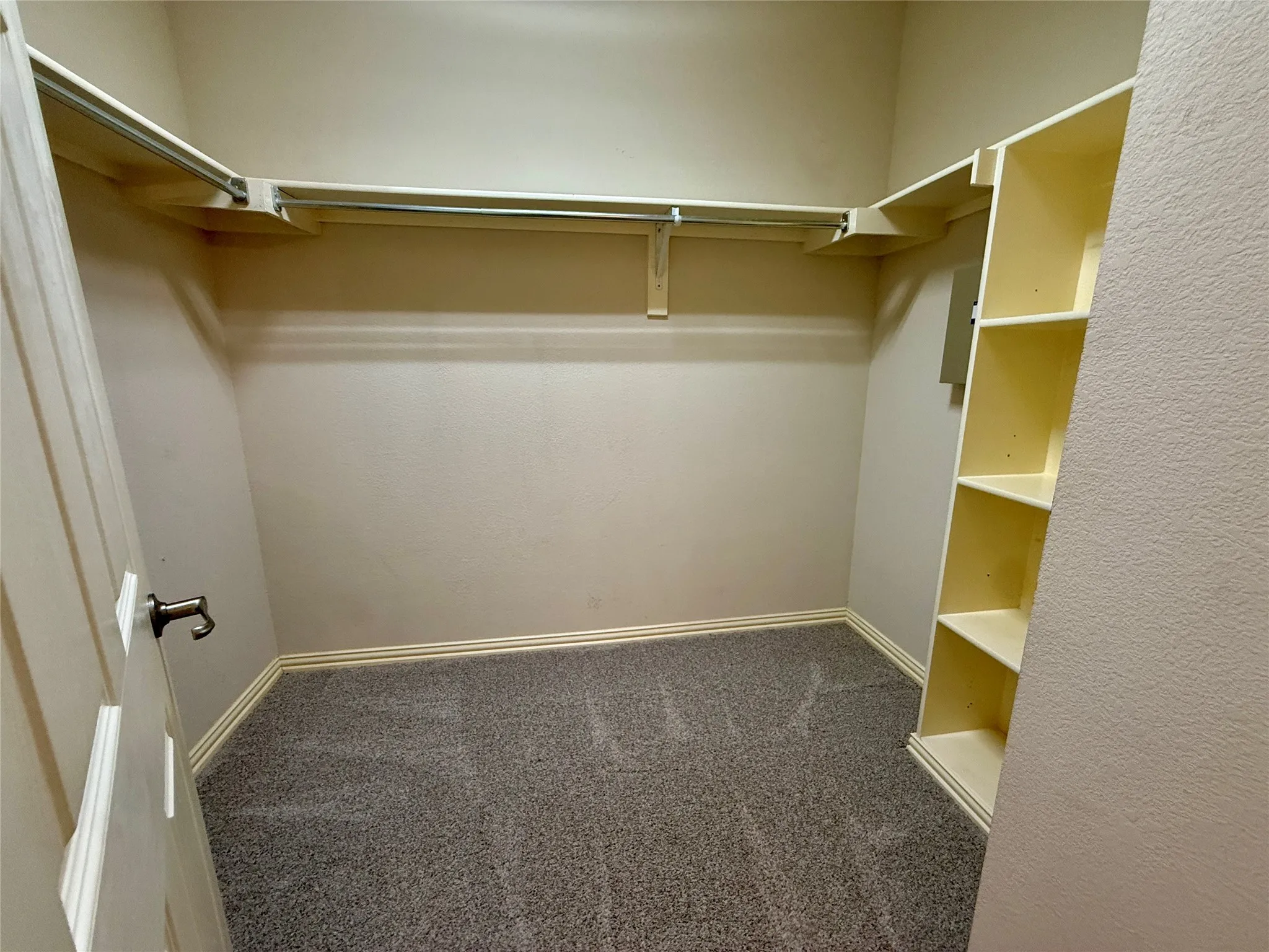 Townhouse For Sale in Denton County , 236 Bexar Drive, Lewisville, Texas 75067, 2 Bedroom, 2 Bathroom, 2 Garage spaces, 1,755 Sqft, built in 2004, mls#21408784, Real Estate Agent in Lewisville, Homes For Sale in Denton county, Homes For Sale in Lewisville, Realtor in Lewisville Texas, Real Estate Brokerage Independent Realty Texas, Luminita Cordes Realtor