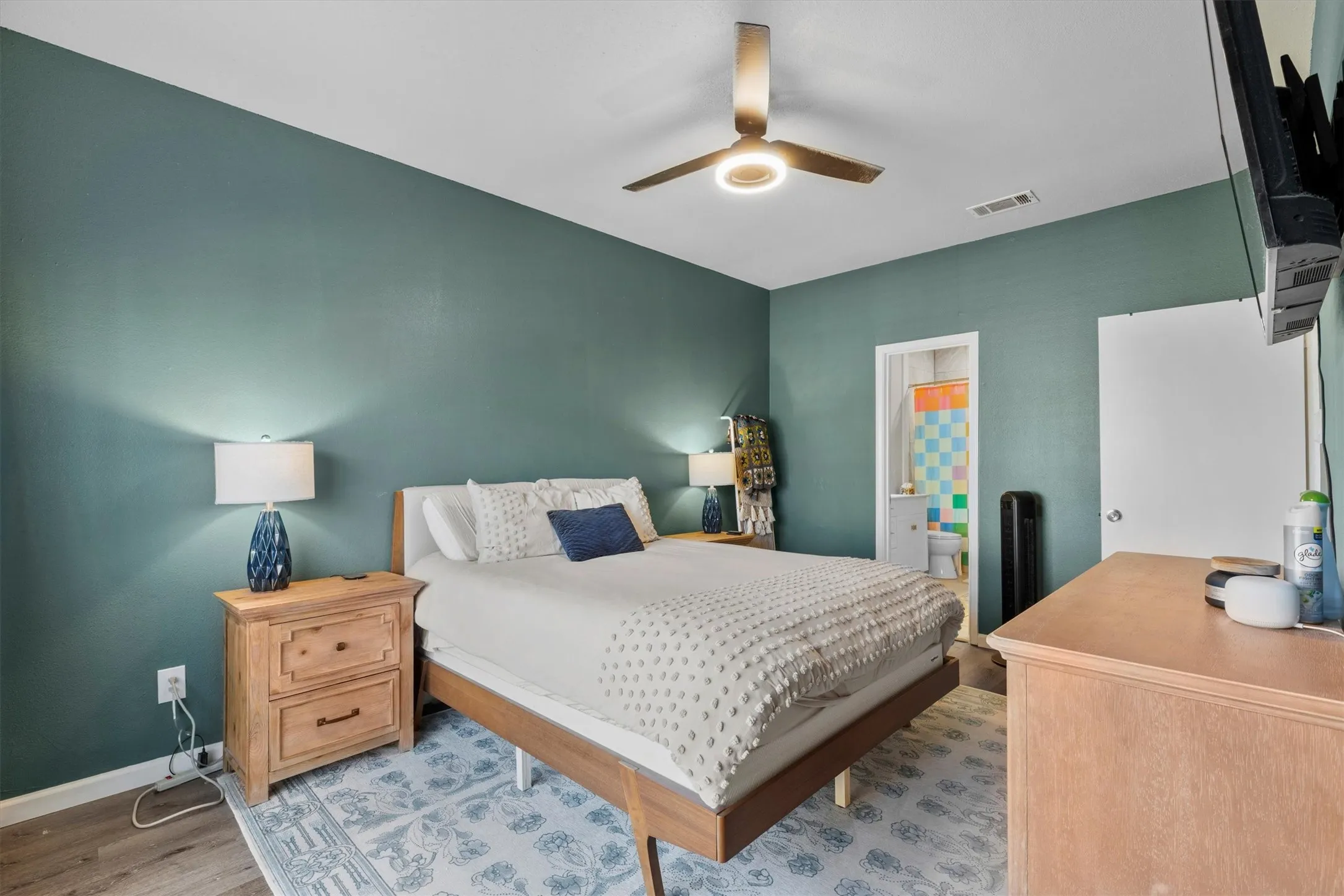 Condominium For Rent in Dallas County , 3550 Country Square Drive 111, Carrollton, Texas 75006, 2 Bedroom, 2 Bathroom, Garage spaces, 1,026 Sqft, built in 1982, mls#21408808, Real Estate Agent in Carrollton, Homes For Rent in Dallas county, Homes For Rent in Carrollton, Realtor in Carrollton Texas, Real Estate Brokerage Independent Realty Texas, Luminita Cordes Realtor
