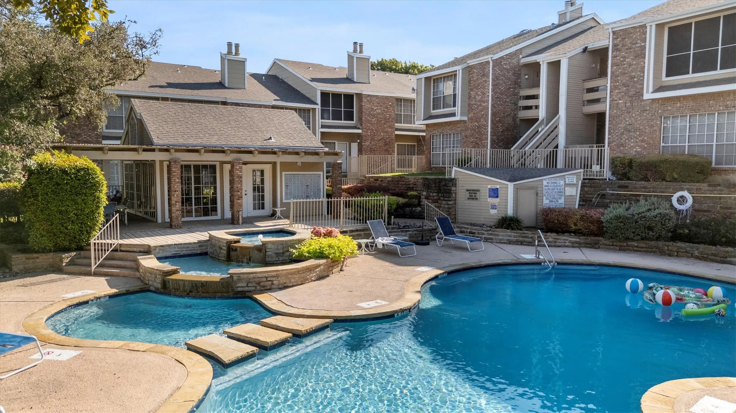Condominium For Rent in Dallas County , 3550 Country Square Drive 111, Carrollton, Texas 75006, 2 Bedroom, 2 Bathroom, Garage spaces, 1,026 Sqft, built in 1982, mls#21408808, Real Estate Agent in Carrollton, Homes For Rent in Dallas county, Homes For Rent in Carrollton, Realtor in Carrollton Texas, Real Estate Brokerage Independent Realty Texas, Luminita Cordes Realtor