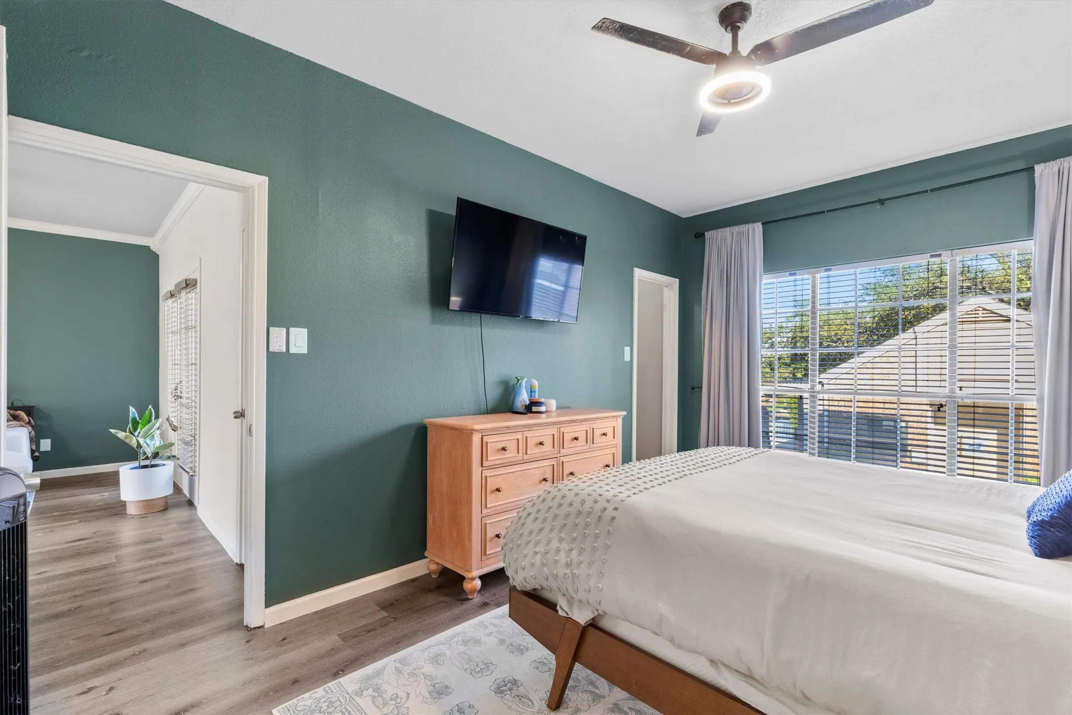 Condominium For Rent in Dallas County , 3550 Country Square Drive 111, Carrollton, Texas 75006, 2 Bedroom, 2 Bathroom, Garage spaces, 1,026 Sqft, built in 1982, mls#21408808, Real Estate Agent in Carrollton, Homes For Rent in Dallas county, Homes For Rent in Carrollton, Realtor in Carrollton Texas, Real Estate Brokerage Independent Realty Texas, Luminita Cordes Realtor