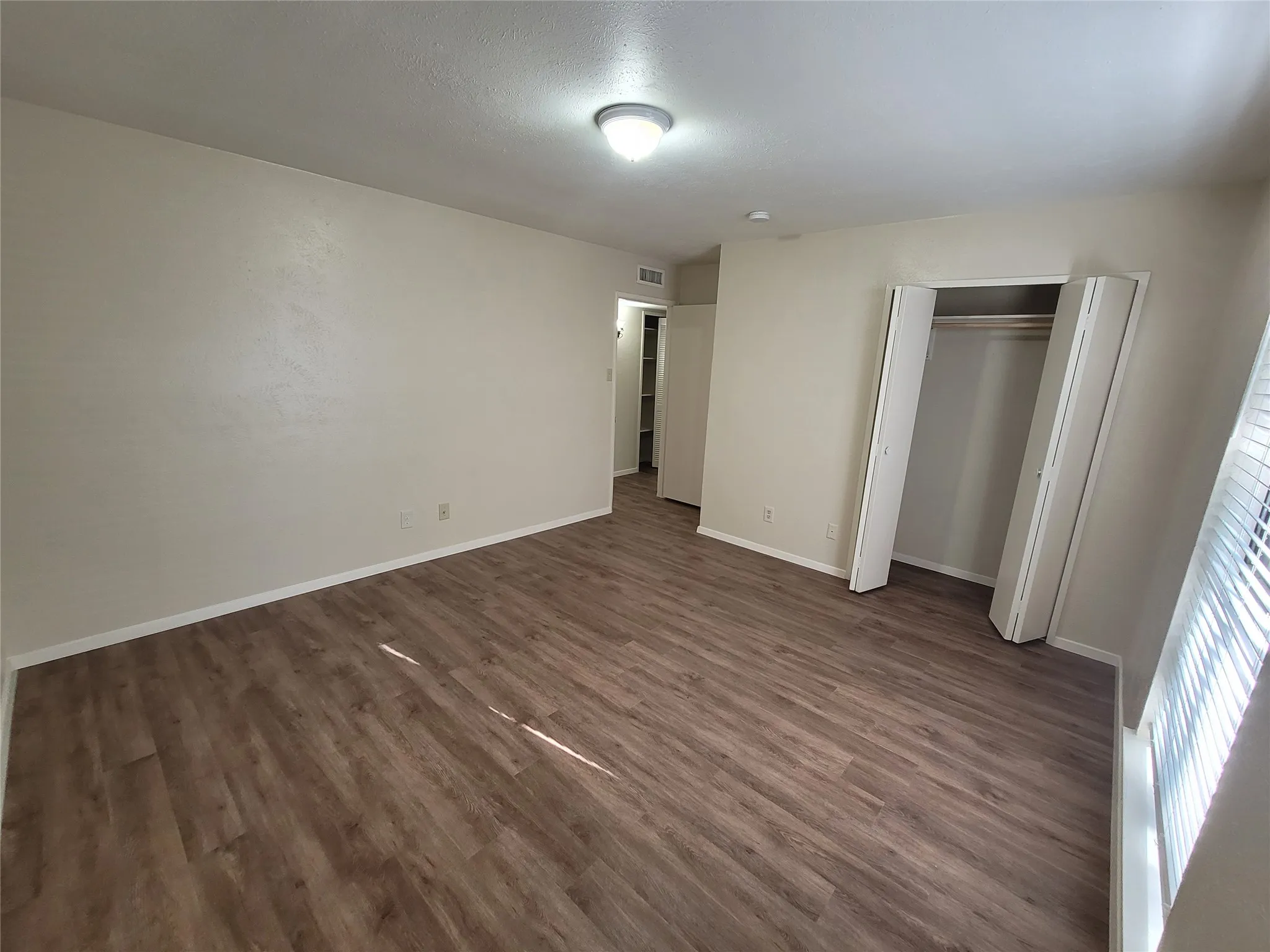 Single Family Residence For Rent in Dallas County , 2626 Dove Meadow Drive, Garland, Texas 75043, 3 Bedroom, 2 Bathroom, 2 Garage spaces, 1,314 Sqft, built in 1976, mls#21408813, Real Estate Agent in Garland, Homes For Rent in Dallas county, Homes For Rent in Garland, Realtor in Garland Texas, Real Estate Brokerage Independent Realty Texas, Luminita Cordes Realtor