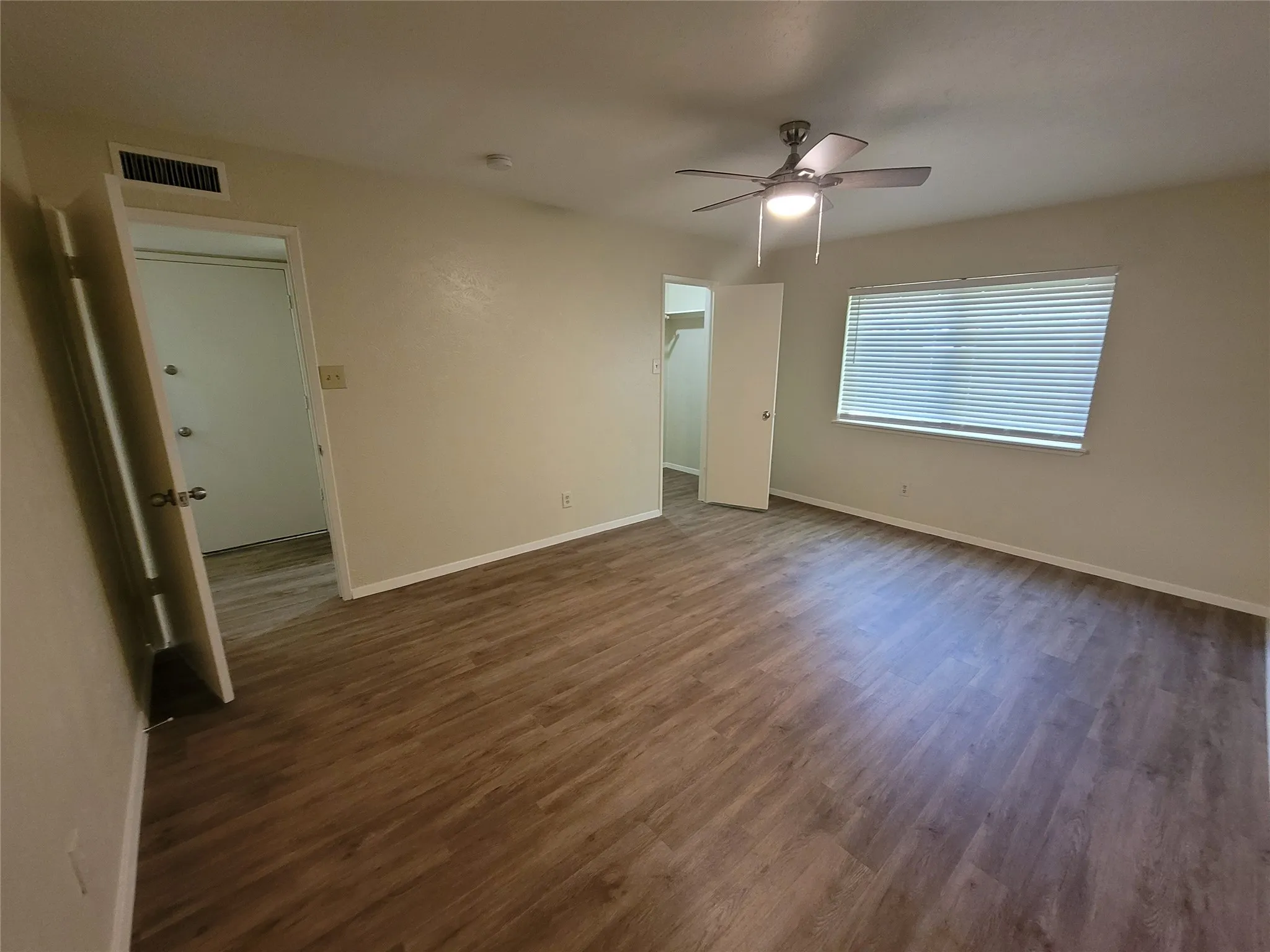 Single Family Residence For Rent in Dallas County , 2626 Dove Meadow Drive, Garland, Texas 75043, 3 Bedroom, 2 Bathroom, 2 Garage spaces, 1,314 Sqft, built in 1976, mls#21408813, Real Estate Agent in Garland, Homes For Rent in Dallas county, Homes For Rent in Garland, Realtor in Garland Texas, Real Estate Brokerage Independent Realty Texas, Luminita Cordes Realtor