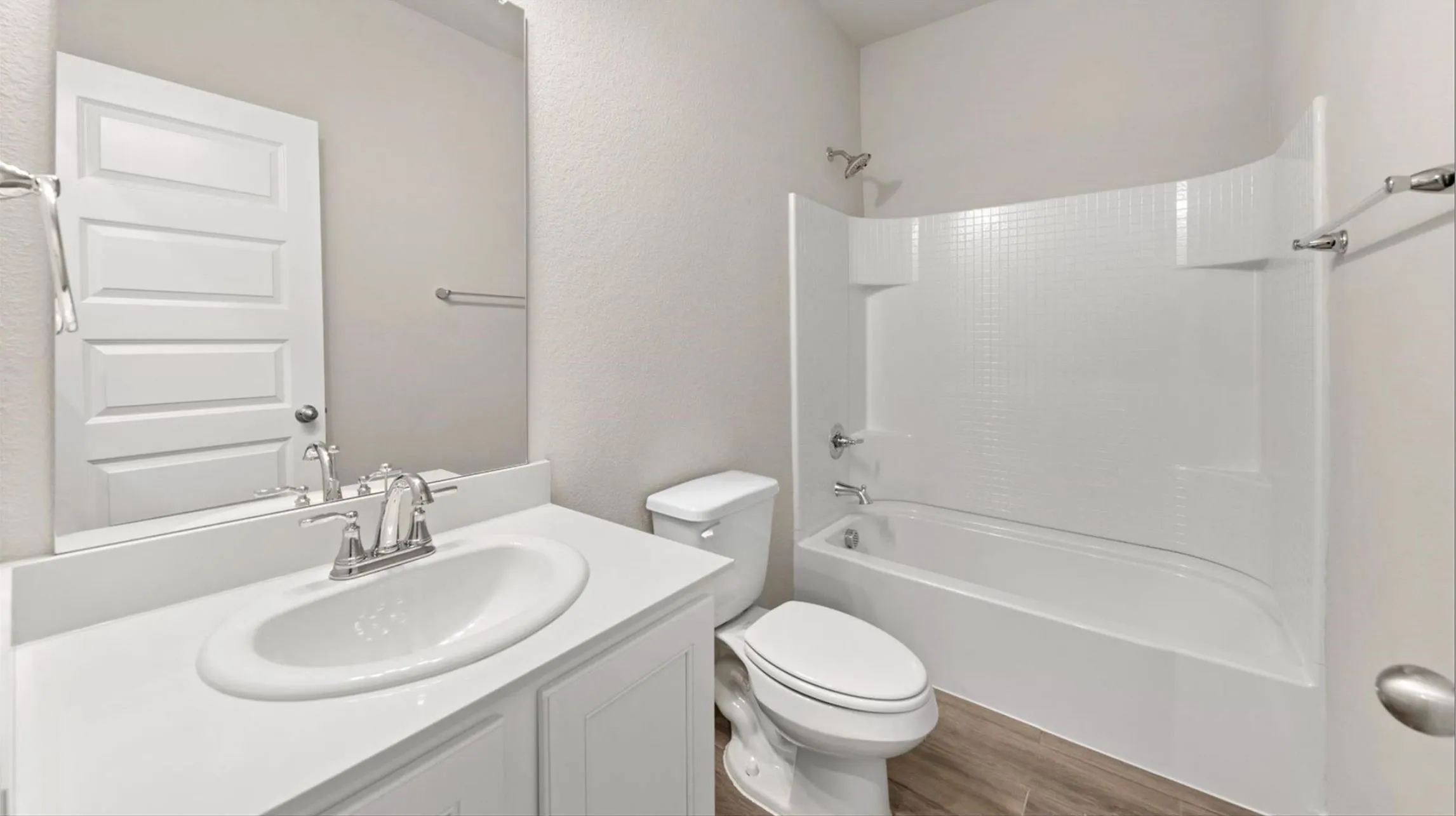 Single Family Residence For Rent in Grayson County , 1104 El Sol Boulevard, Sherman, Texas 75090, 4 Bedroom, 3 Bathroom, 2 Garage spaces, 2,437 Sqft, built in 2022, mls#21408814, Real Estate Agent in Sherman, Homes For Rent in Grayson county, Homes For Rent in Sherman, Realtor in Sherman Texas, Real Estate Brokerage Independent Realty Texas, Luminita Cordes Realtor