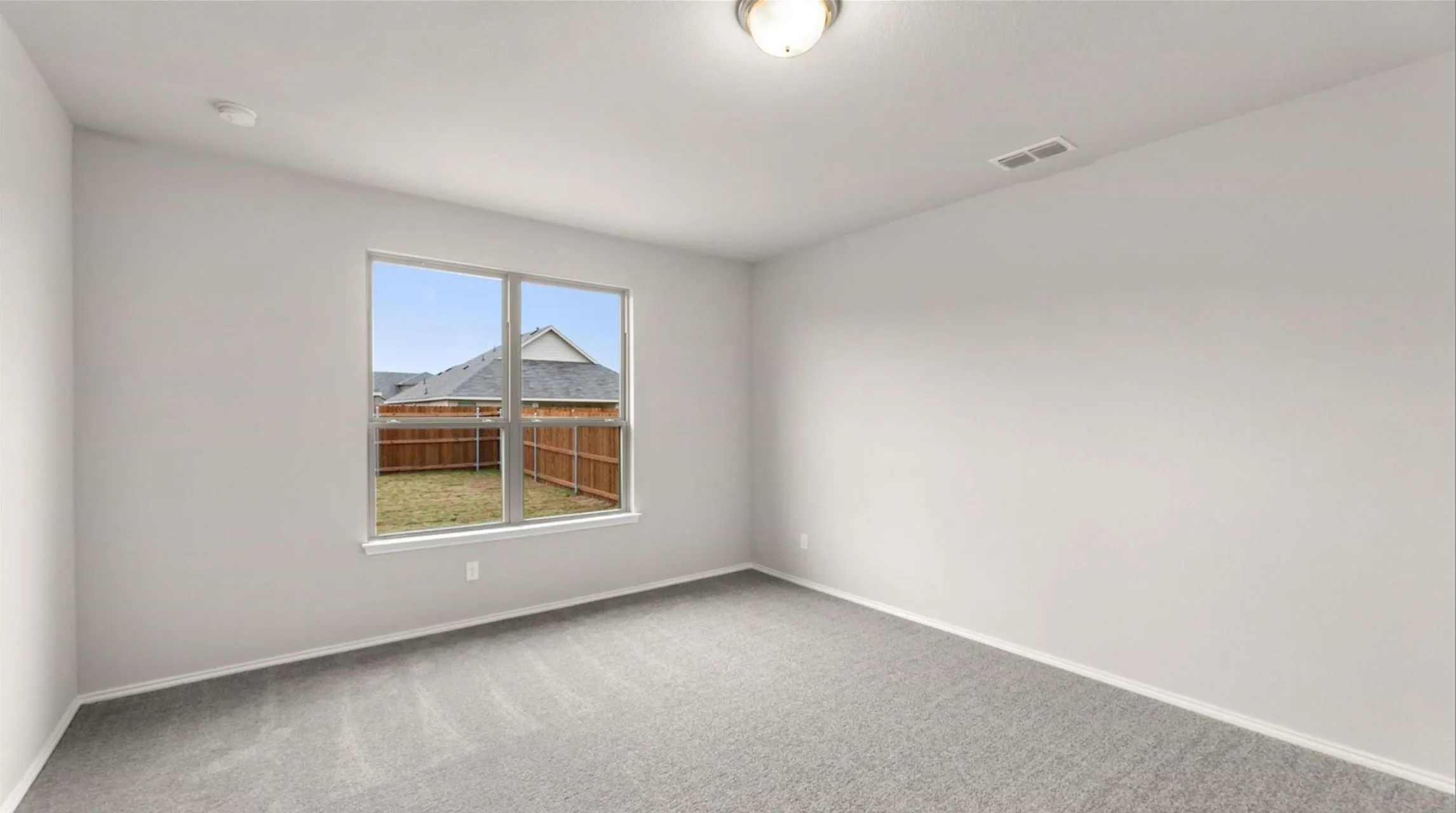 Single Family Residence For Rent in Grayson County , 1104 El Sol Boulevard, Sherman, Texas 75090, 4 Bedroom, 3 Bathroom, 2 Garage spaces, 2,437 Sqft, built in 2022, mls#21408814, Real Estate Agent in Sherman, Homes For Rent in Grayson county, Homes For Rent in Sherman, Realtor in Sherman Texas, Real Estate Brokerage Independent Realty Texas, Luminita Cordes Realtor