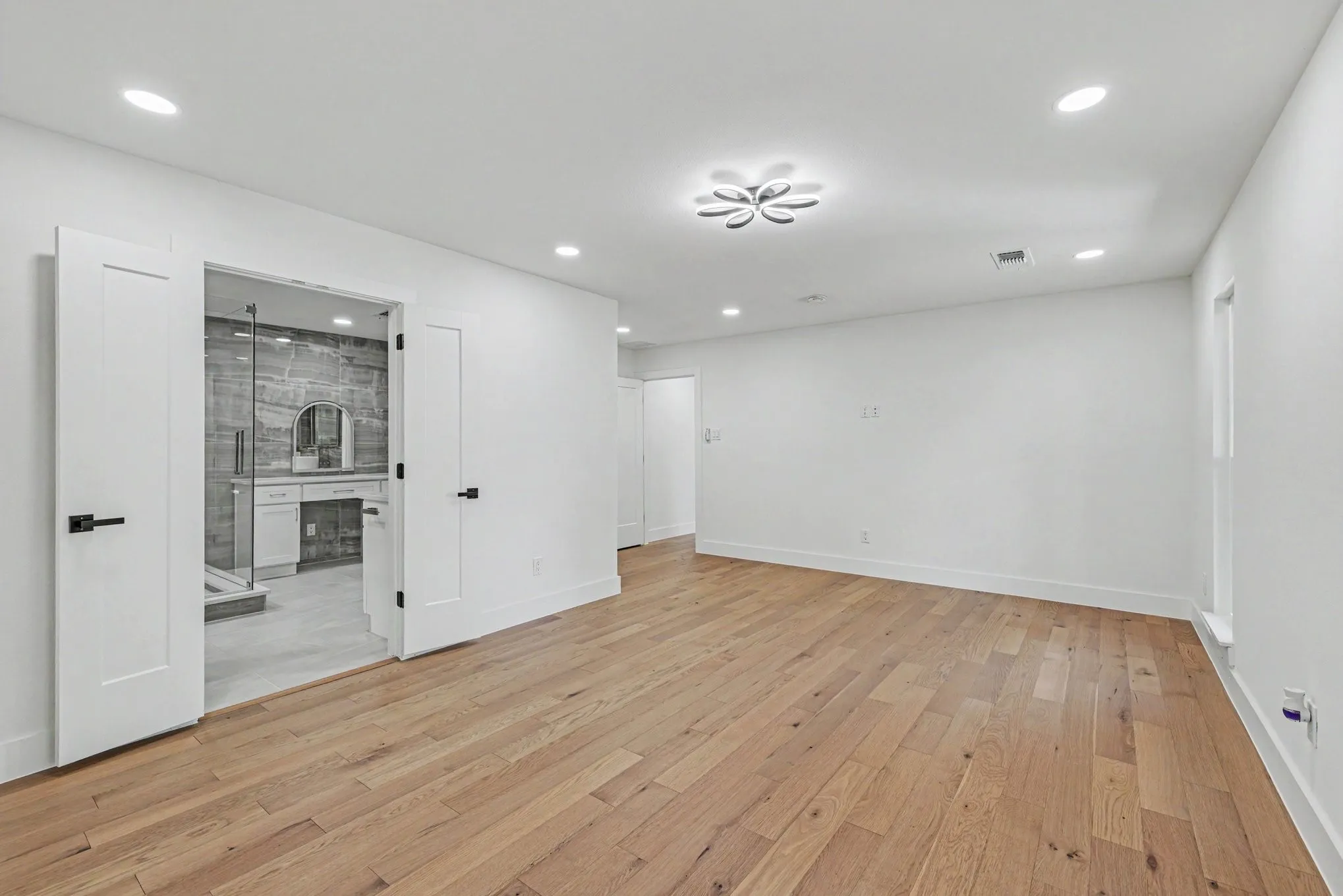 Hardwood-style flooring throughout
