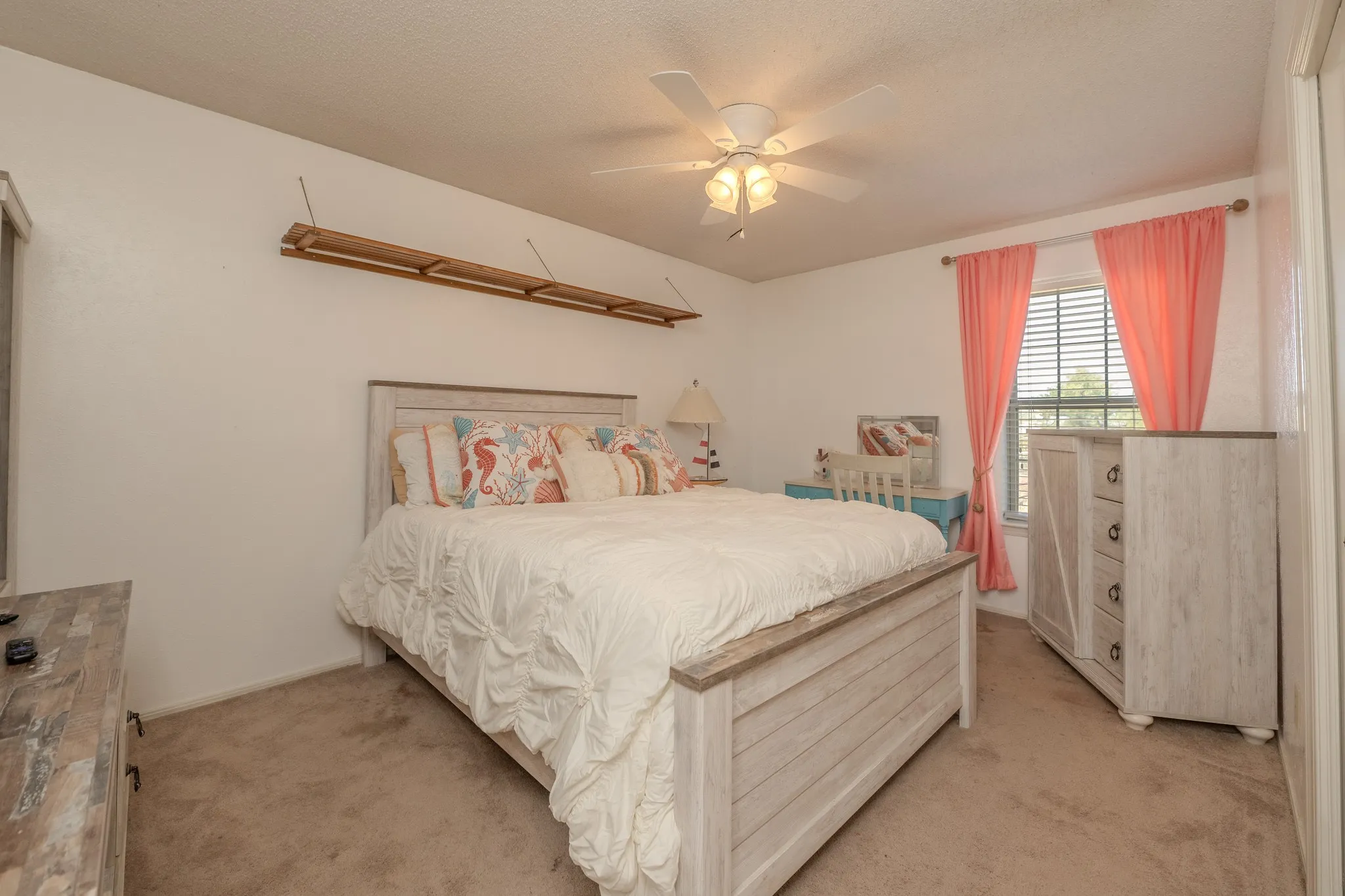 Single Family Residence For Sale in Wichita County , 5178 Navajo Trl, Wichita Falls, Texas 76310, 3 Bedroom, 2 Bathroom, 2 Garage spaces, 1,714 Sqft, built in 1977, mls#21406988, Real Estate Agent in Wichita Falls, Homes For Sale in Wichita county, Homes For Sale in Wichita Falls, Realtor in Wichita Falls Texas, Real Estate Brokerage Independent Realty Texas, Luminita Cordes Realtor