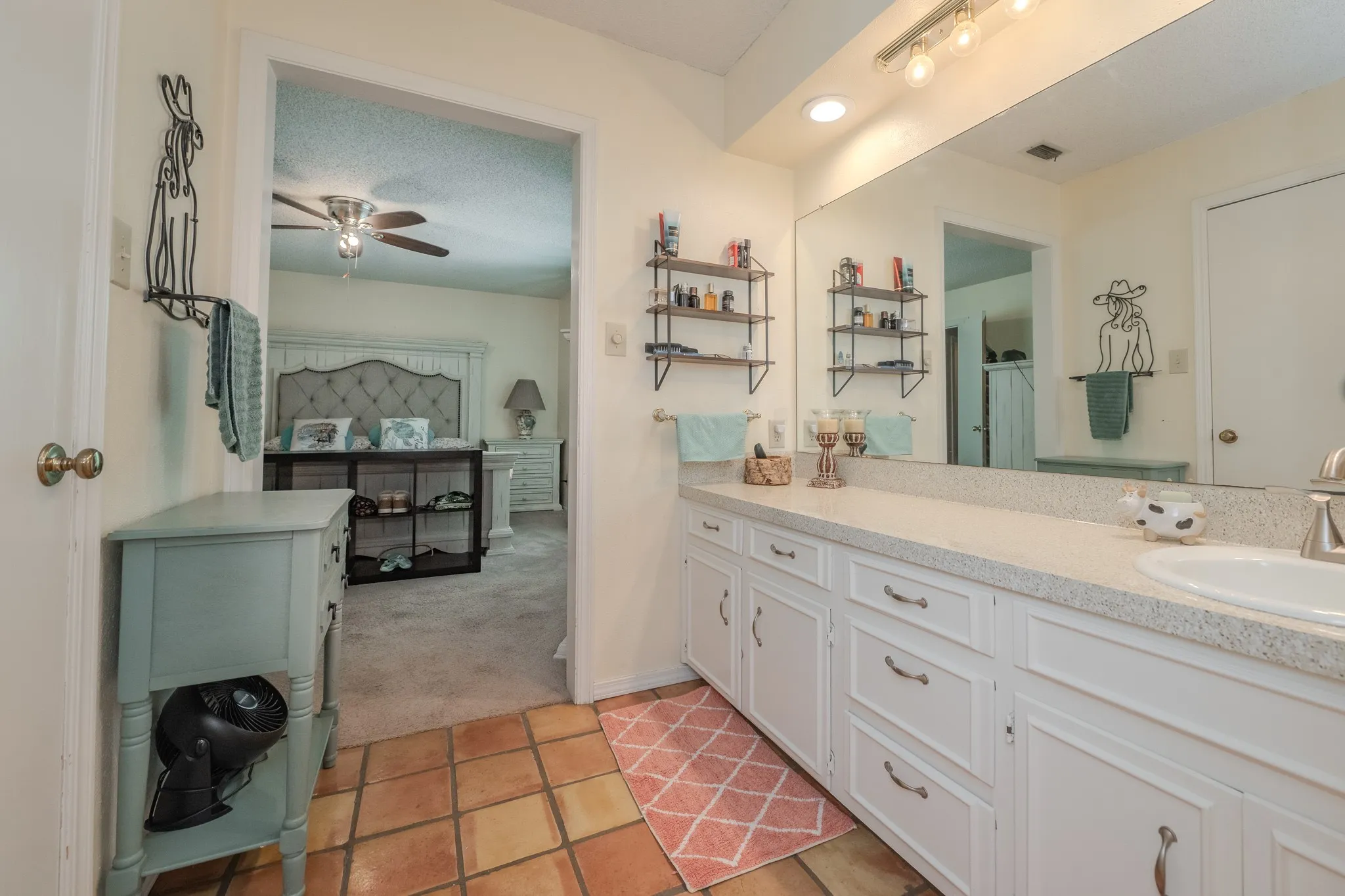 Single Family Residence For Sale in Wichita County , 5178 Navajo Trl, Wichita Falls, Texas 76310, 3 Bedroom, 2 Bathroom, 2 Garage spaces, 1,714 Sqft, built in 1977, mls#21406988, Real Estate Agent in Wichita Falls, Homes For Sale in Wichita county, Homes For Sale in Wichita Falls, Realtor in Wichita Falls Texas, Real Estate Brokerage Independent Realty Texas, Luminita Cordes Realtor