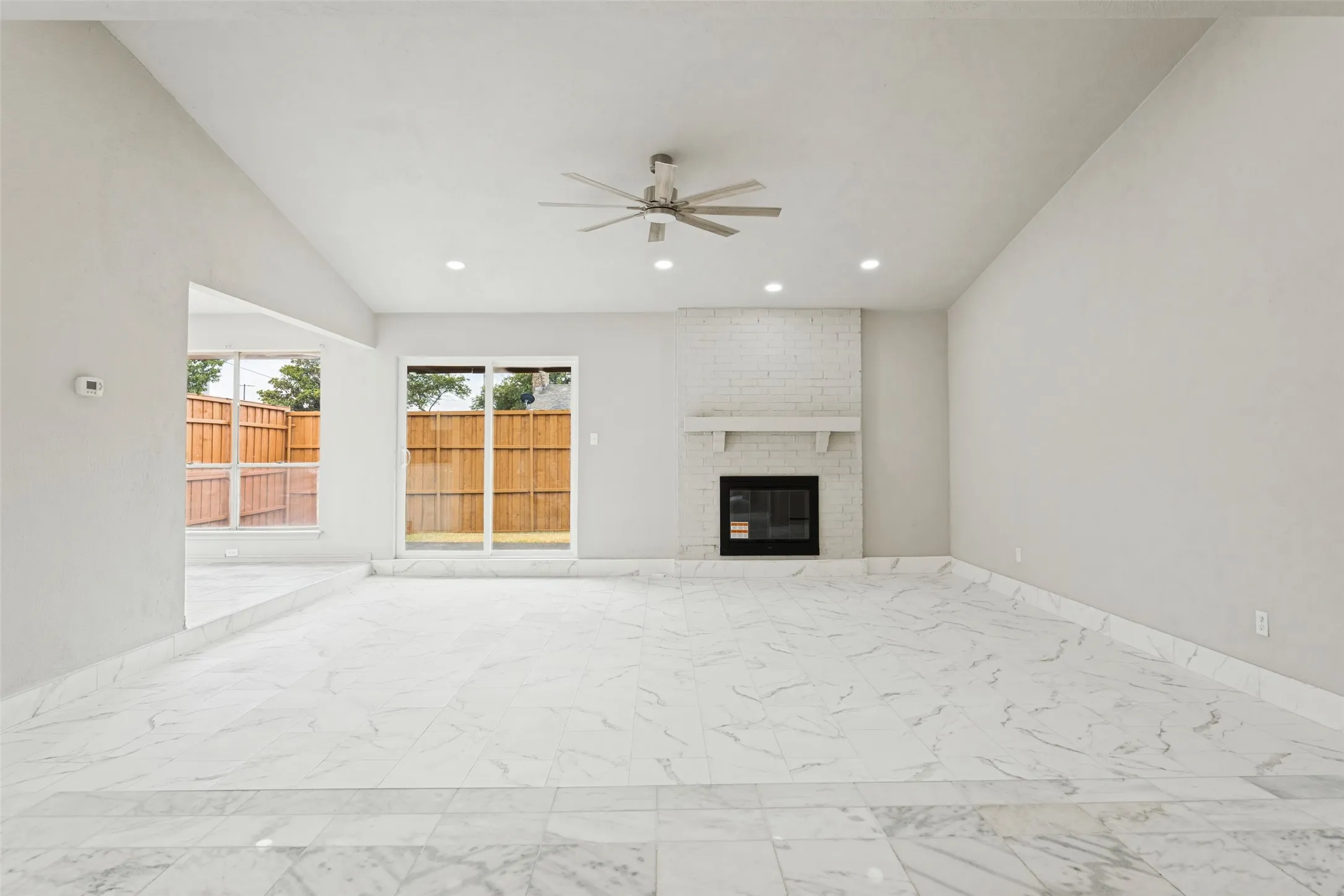 Single Family Residence For Rent in Dallas County , 2205 Phoenix Drive, Garland, Texas 75040, 3 Bedroom, 2 Bathroom, 2 Garage spaces, 1,736 Sqft, built in 1979, mls#21408818, Real Estate Agent in Garland, Homes For Rent in Dallas county, Homes For Rent in Garland, Realtor in Garland Texas, Real Estate Brokerage Independent Realty Texas, Luminita Cordes Realtor