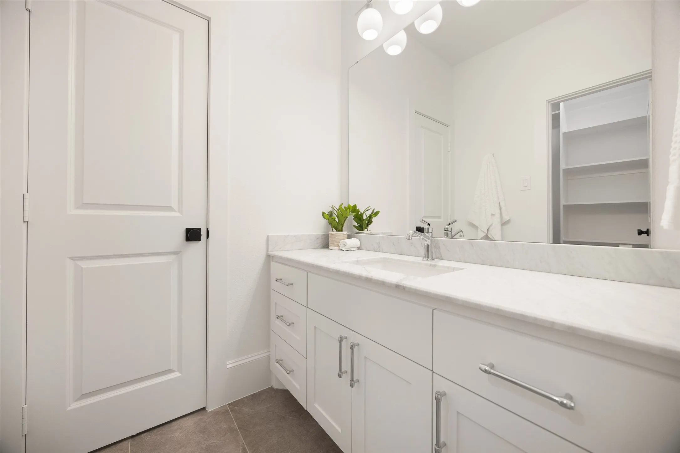 Single Family Residence For Sale in Dallas County , 6304 Covington Lane, Dallas, Texas 75214, 3 Bedroom, 3 Bathroom, 2 Garage spaces, 3,179 Sqft, built in 2025, mls#21408485, Real Estate Agent in Dallas, Homes For Sale in Dallas county, Homes For Sale in Dallas, Realtor in Dallas Texas, Real Estate Brokerage Independent Realty Texas, Luminita Cordes Realtor