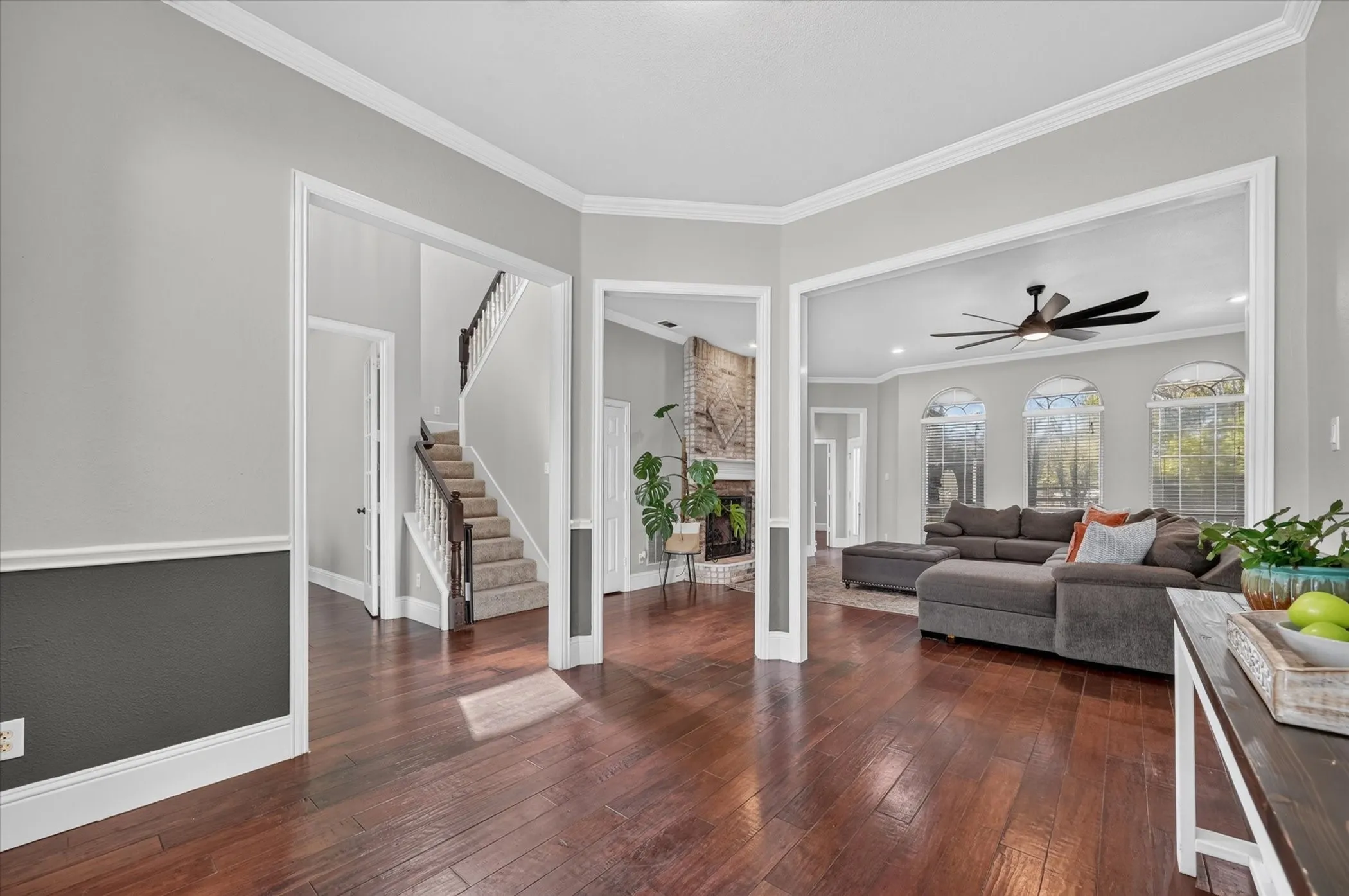 Single Family Residence For Sale in Denton County , 106 Mustang Trail, Shady Shores, Texas 76208, 4 Bedroom, 3 Bathroom, 2 Garage spaces, 2,720 Sqft, built in 1997, mls#21393207, Real Estate Agent in Shady Shores, Homes For Sale in Denton county, Homes For Sale in Shady Shores, Realtor in Shady Shores Texas, Real Estate Brokerage Independent Realty Texas, Luminita Cordes Realtor