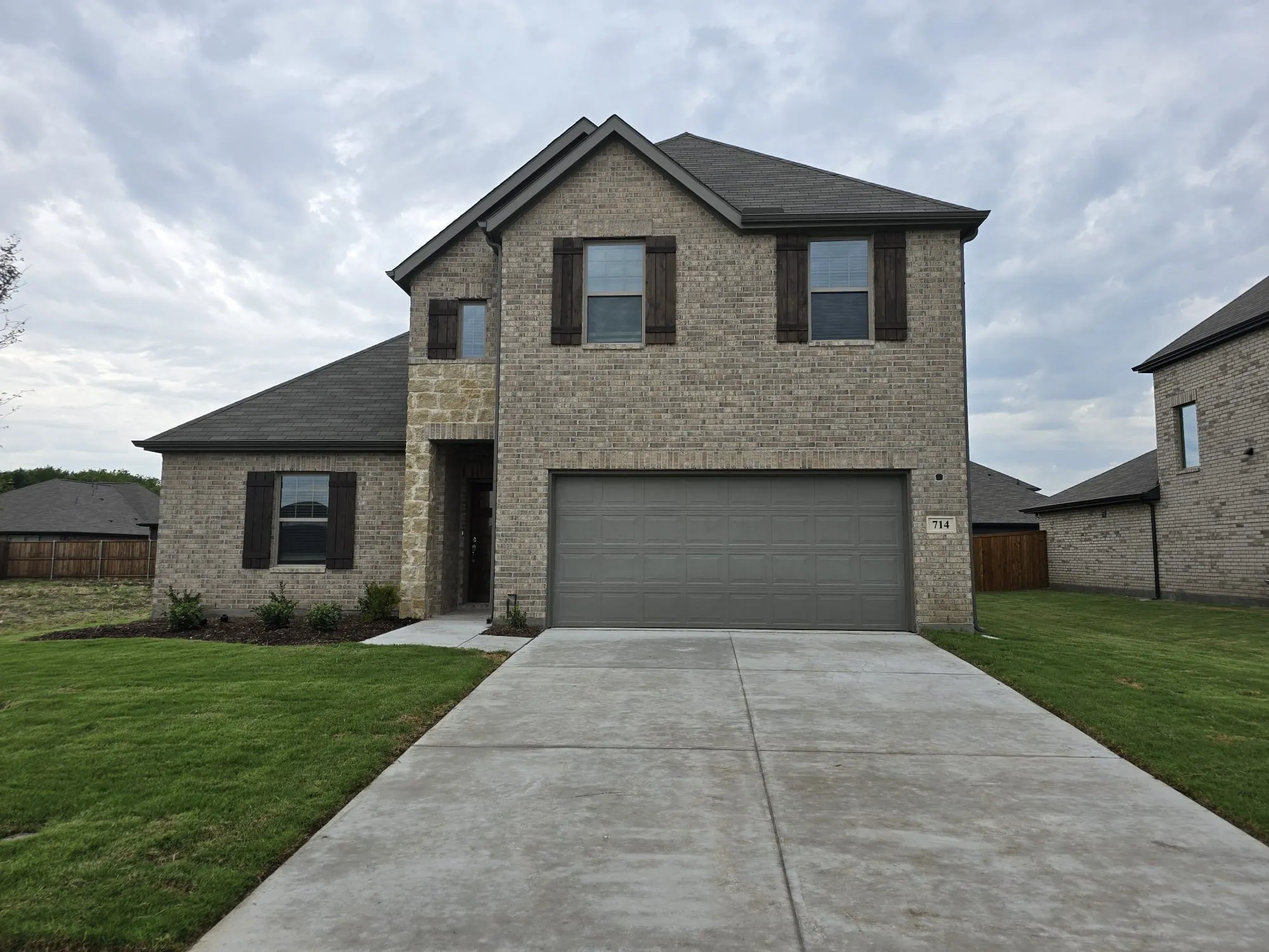 Single Family Residence For Rent in Grayson County , 714 Tinsley Meadows Drive, Van Alstyne, Texas 75495, 5 Bedroom, 3 Bathroom, 2 Garage spaces, 2,908 Sqft, built in 2023, mls#21408824, Real Estate Agent in Van Alstyne, Homes For Rent in Grayson county, Homes For Rent in Van Alstyne, Realtor in Van Alstyne Texas, Real Estate Brokerage Independent Realty Texas, Luminita Cordes Realtor